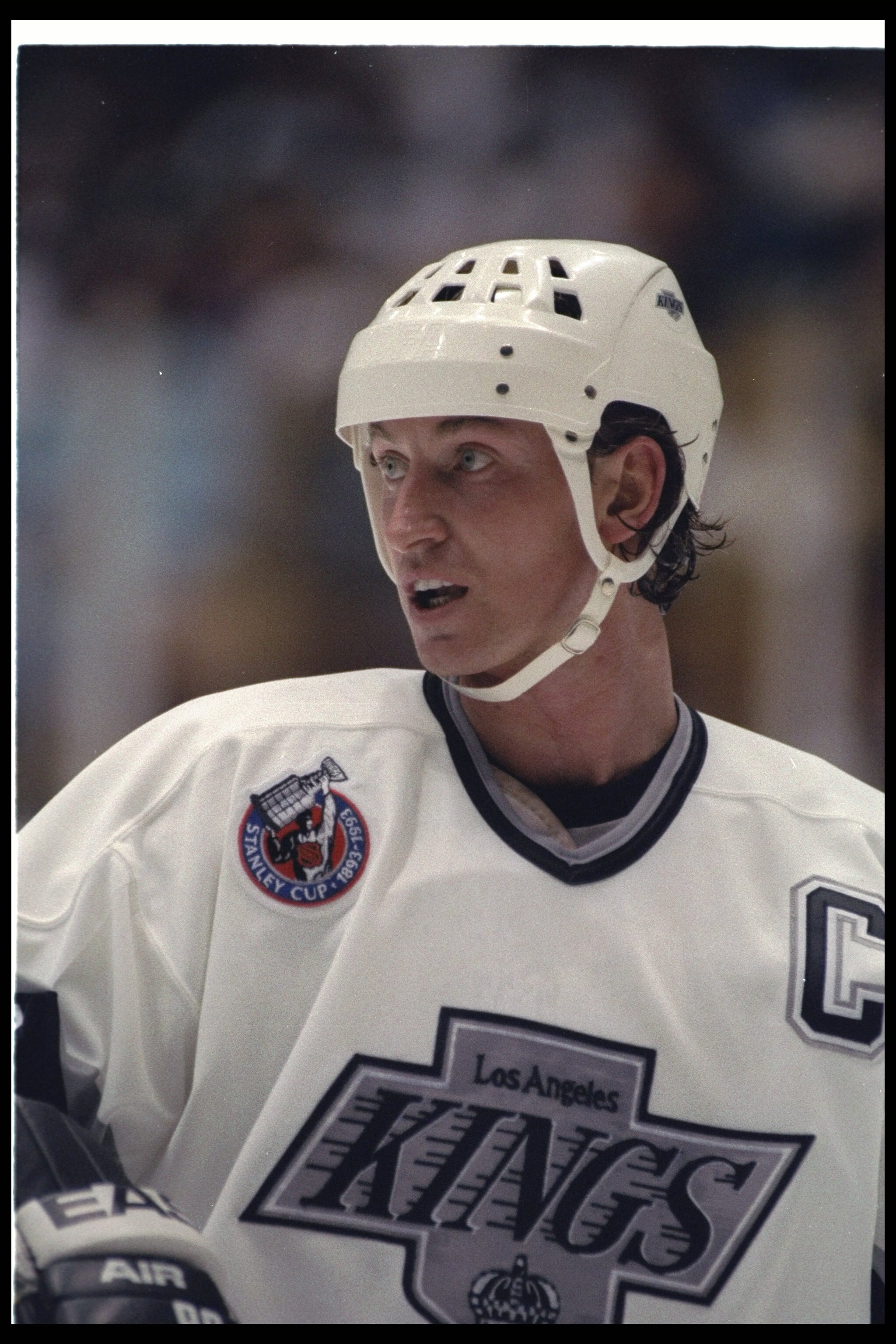 6 Jan 1993:  Center Wayne Gretzky of the Los Angeles Kings looks on during a game against the Tampa Bay Lightning at the ThunderDome in St. Petersburg, Florida. Mandatory Credit: Gary Newkirk  /Allsport