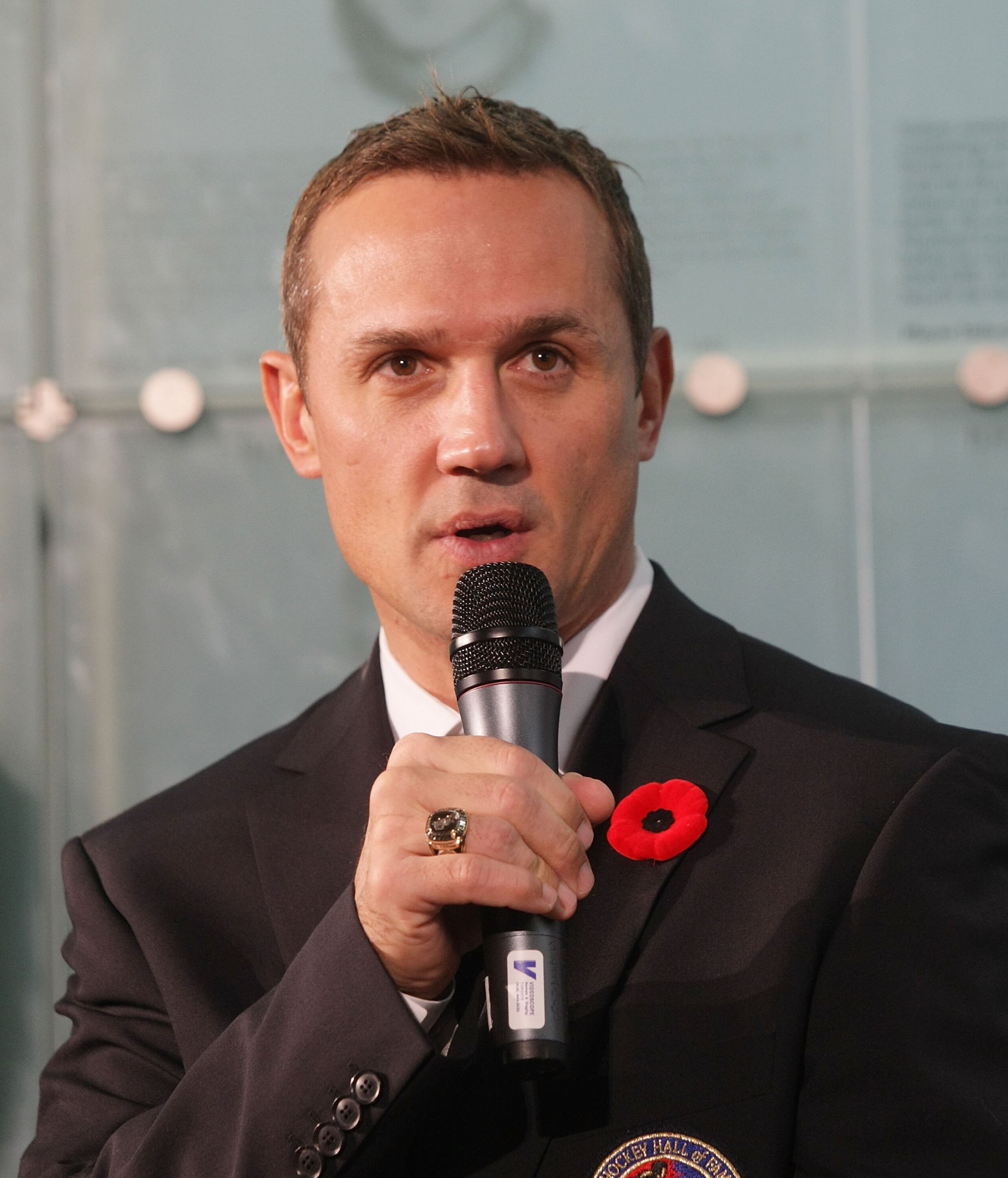 TORONTO, ON - NOVEMBER 09: Steve Yzerman speaks with the media at the Hockey Hall of Fame Induction Photo Opportunity at the Hockey Hall of Fame on November 9, 2009 in Toronto, Canada. (Photo by Bruce Bennett/Getty Images) TORONTO, ON - NOVEMBER 09: Steve Yzerman speaks with the media at the Hockey Hall of Fame Induction Photo Opportunity at the Hockey Hall of Fame on November 9, 2009 in Toronto, Canada. (Photo by Bruce Bennett/Getty Images)