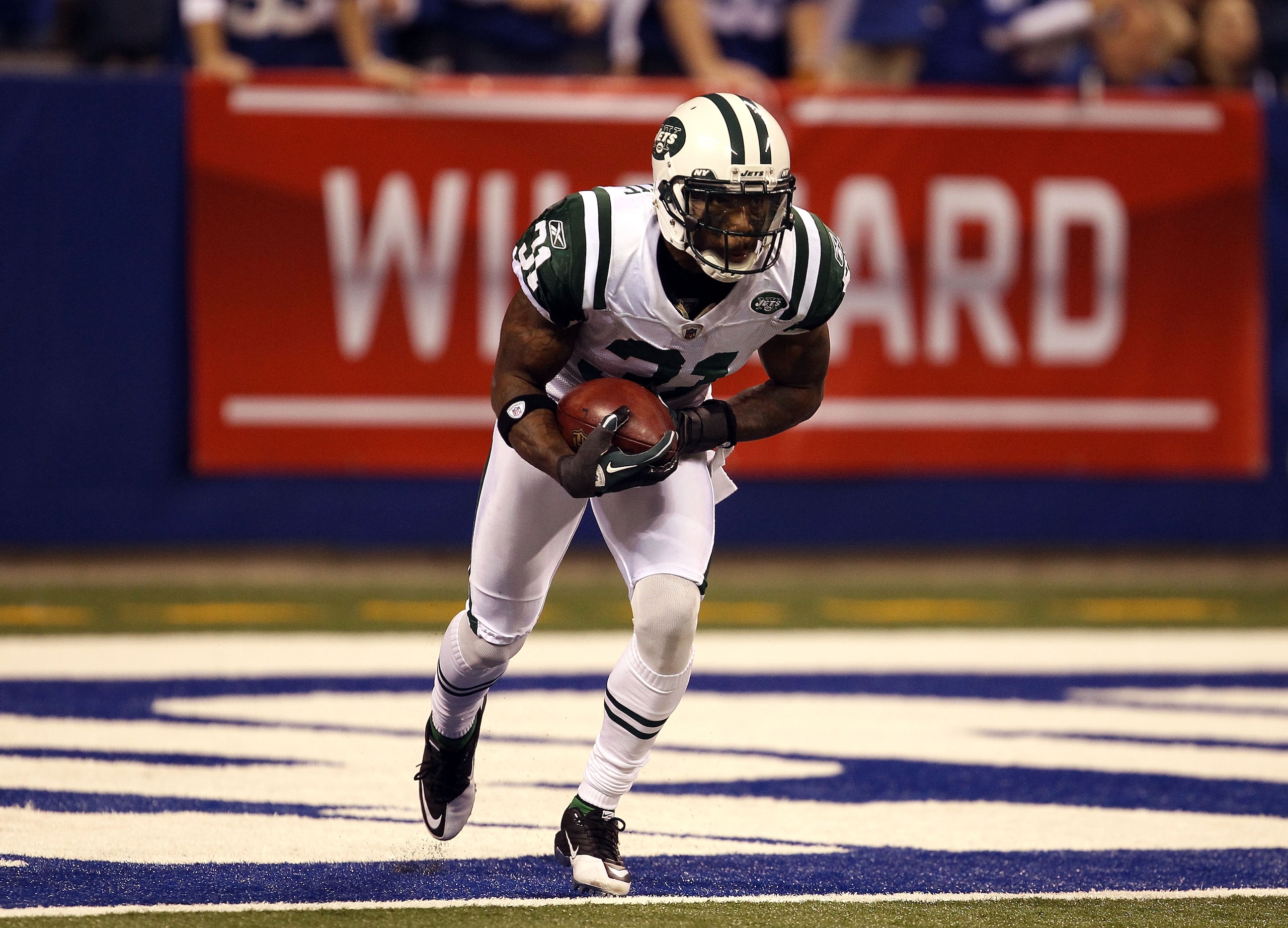 INDIANAPOLIS, IN - JANUARY 08: Antonio Cromartie #31 of the New York Jets fields a kickoff which he returns 47-yards in the final minute of the fourth quarter against the Indianapolis Colts during their 2011 AFC wild card playoff game at Lucas Oil Stadiu INDIANAPOLIS, IN - JANUARY 08: Antonio Cromartie #31 of the New York Jets fields a kickoff which he returns 47-yards in the final minute of the fourth quarter against the Indianapolis Colts during their 2011 AFC wild card playoff game at Lucas Oil Stadiu