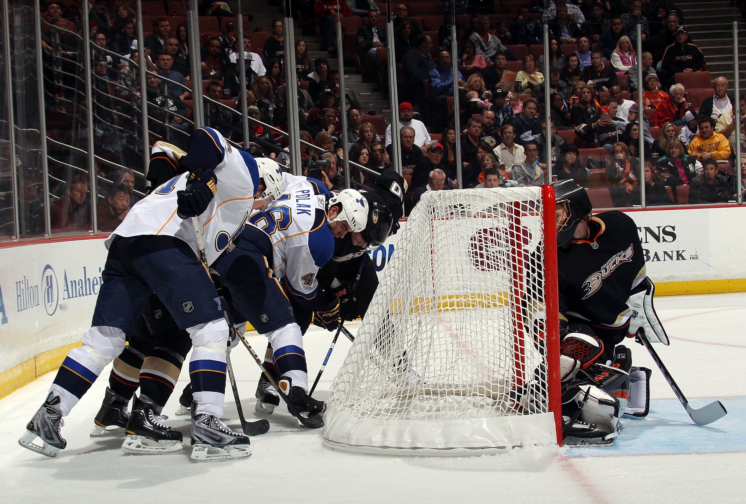 ANAHEIM, CA - JANUARY 12: Jonas Hiller #1 of the Anaheim Ducks watches the action behind his net in his game against the St. Louis Blues at the Honda Center on January 12, 2011 in Anaheim, California.  (Photo by Bruce Bennett/Getty Images)