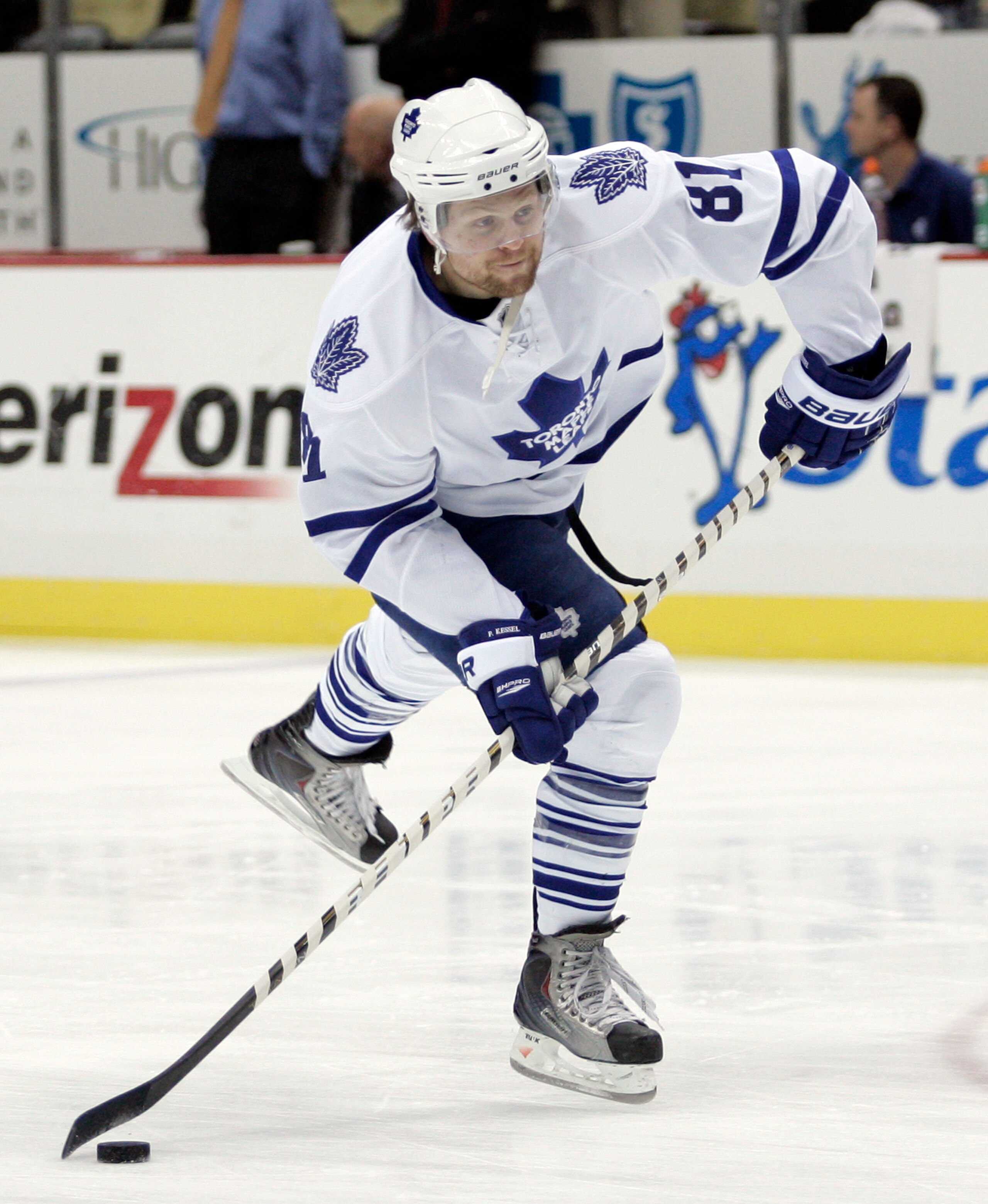 PITTSBURGH, PA - DECEMBER 08:  Phil Kessel #81 of the Toronto Maple Leafs skates against the Pittsburgh Penguins at Consol Energy Center on December 8, 2010 in Pittsburgh, Pennsylvania.  Penguins defeated the Maple Leafs 5-2.  (Photo by Justin K. Aller/Ge