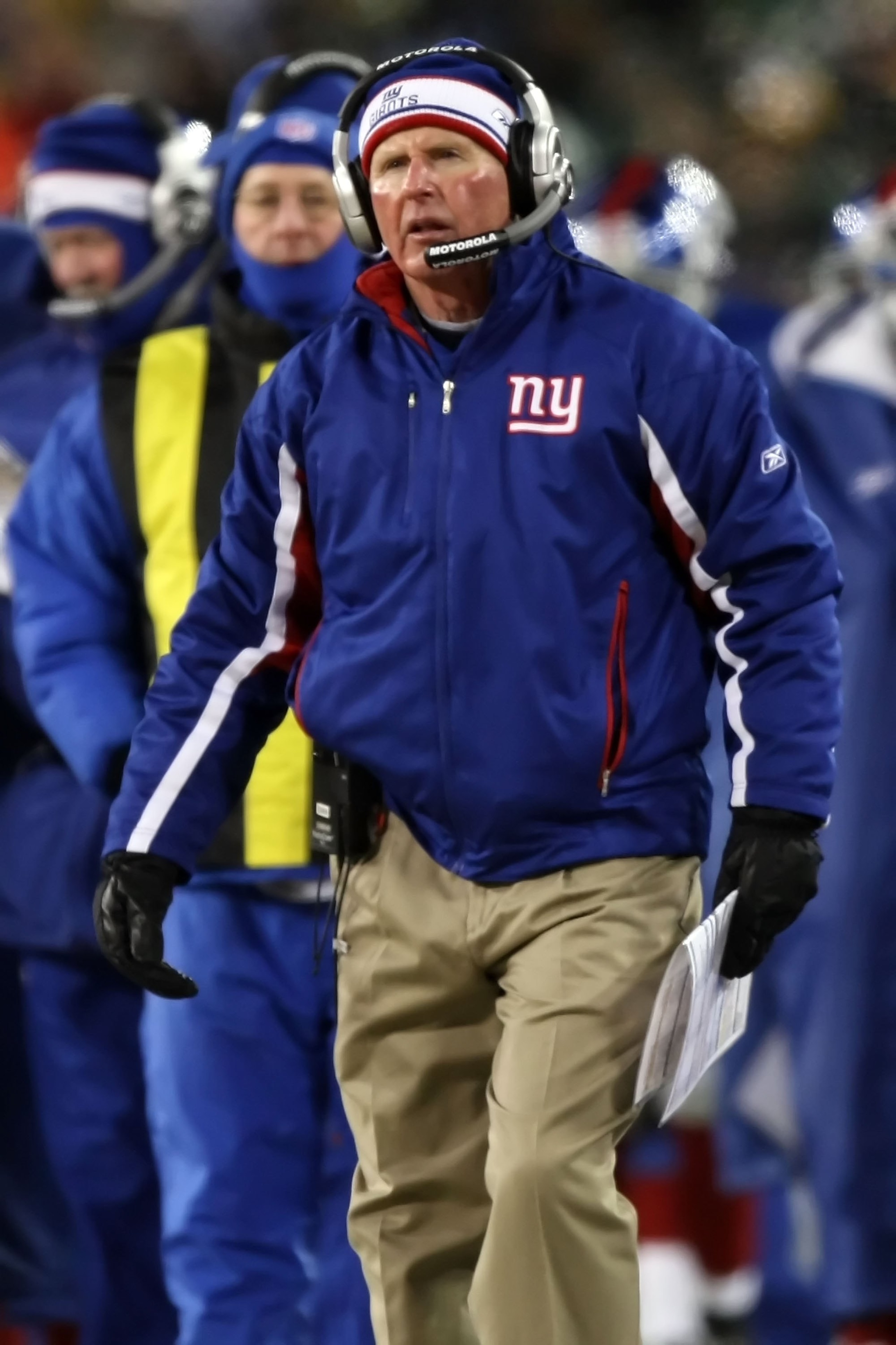 GREEN BAY, WI - JANUARY 20:  Head coach Tom Coughlin of the New York Giants looks on during the NFC championship game against the Green Bay Packers on January 20, 2008 at Lambeau Field in Green Bay, Wisconsin.The Giants defeated the Packers 23-20 in overt