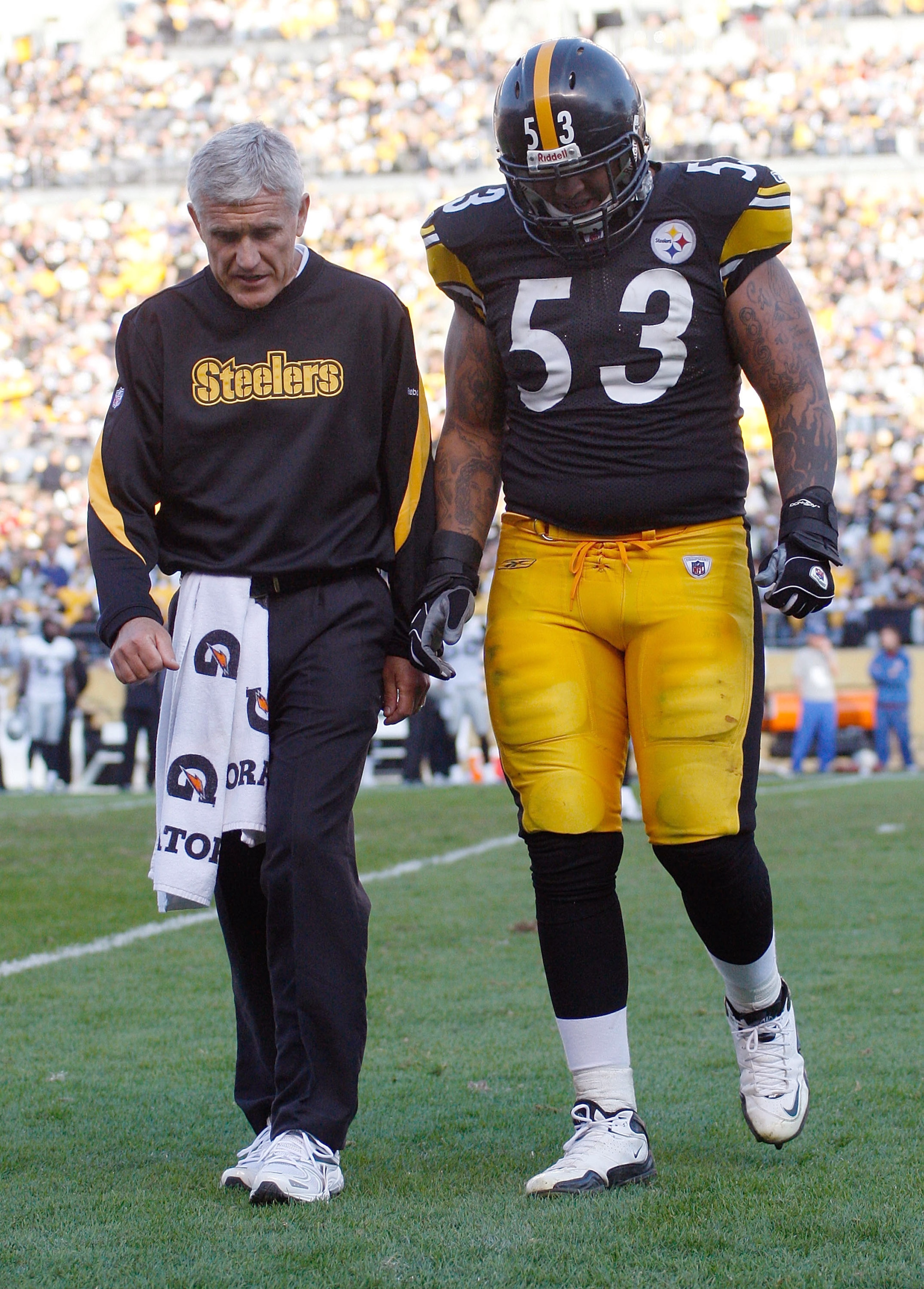 PITTSBURGH - NOVEMBER 21:  Maurkice Pouncey #53 of the Pittsburgh Steelers walks off of the field after injuring his knee during the game against the Oakland Raiders on November 21, 2010 at Heinz Field in Pittsburgh, Pennsylvania.  (Photo by Jared Wickerh