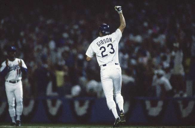 The iconic shot of Dave Henderson's dramatic come-from-behind, go-ahead  home run off Donnie Moore in Game 5 of the 1986 ALCS : r/baseball