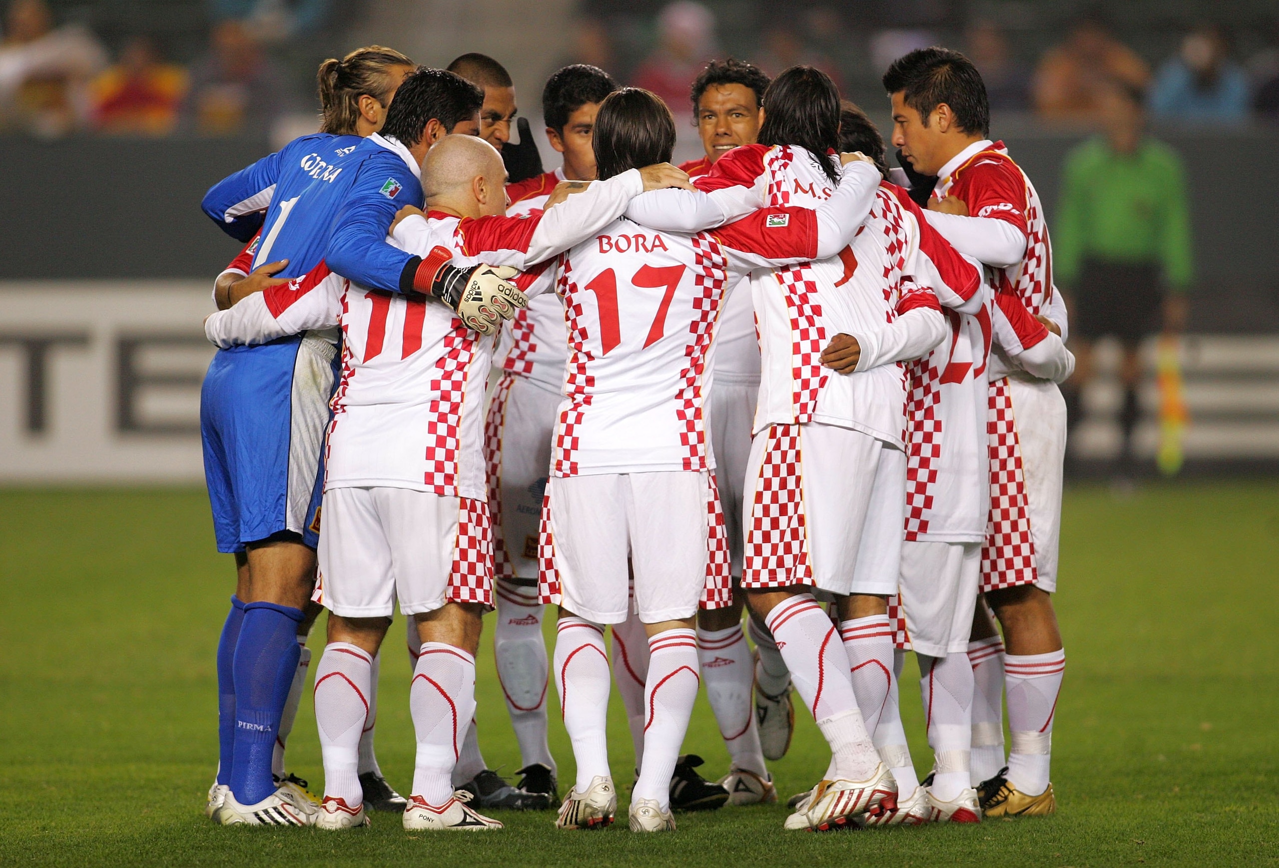 CARSON, CA - JANUARY 08: UAG Tecos huddle together prior to their InterLiga match against Toluca FC at The Home Depot Center on January 8, 2009 in Carson, California. Toluca defeated UAG Tecos 2-0. (Photo by Victor Decolongon/Getty Images) CARSON, CA - JANUARY 08: UAG Tecos huddle together prior to their InterLiga match against Toluca FC at The Home Depot Center on January 8, 2009 in Carson, California. Toluca defeated UAG Tecos 2-0. (Photo by Victor Decolongon/Getty Images)