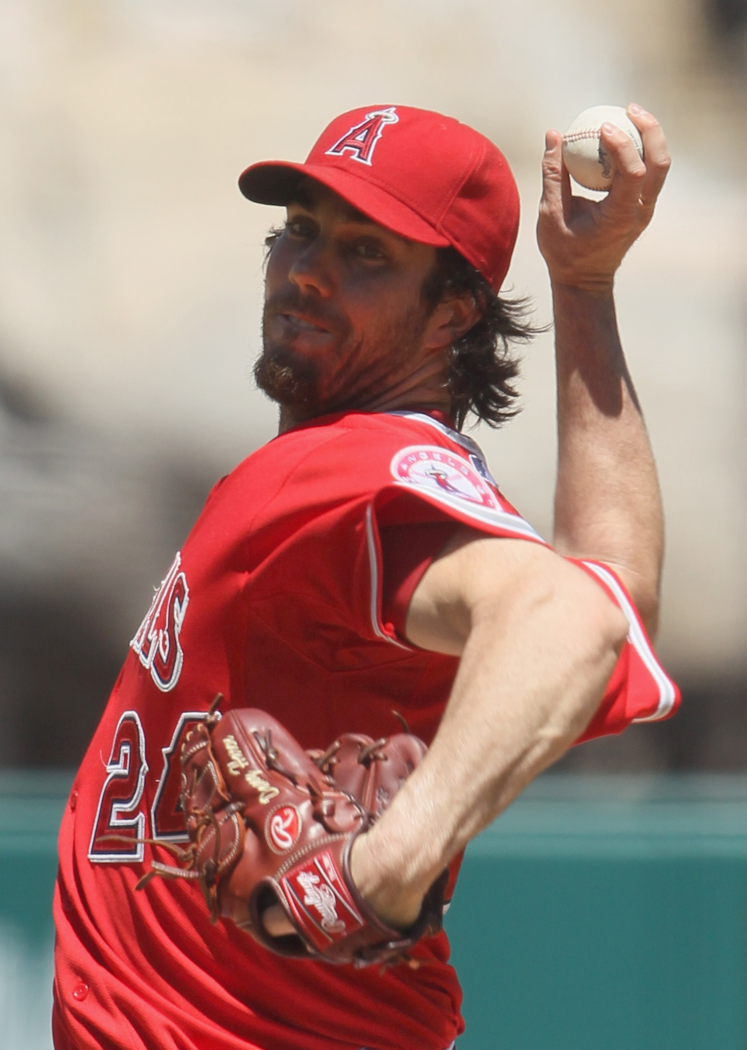 ANAHEIM, CA - AUGUST 15:  Dan Haren #24 of the Los Angeles Angels of Anaheim pitches against the Toronto Blue Jays at Angel Stadium on August 15, 2010 in Anaheim, California. The Blue Jays defeated the Angels 4-1.  (Photo by Jeff Gross/Getty Images)
