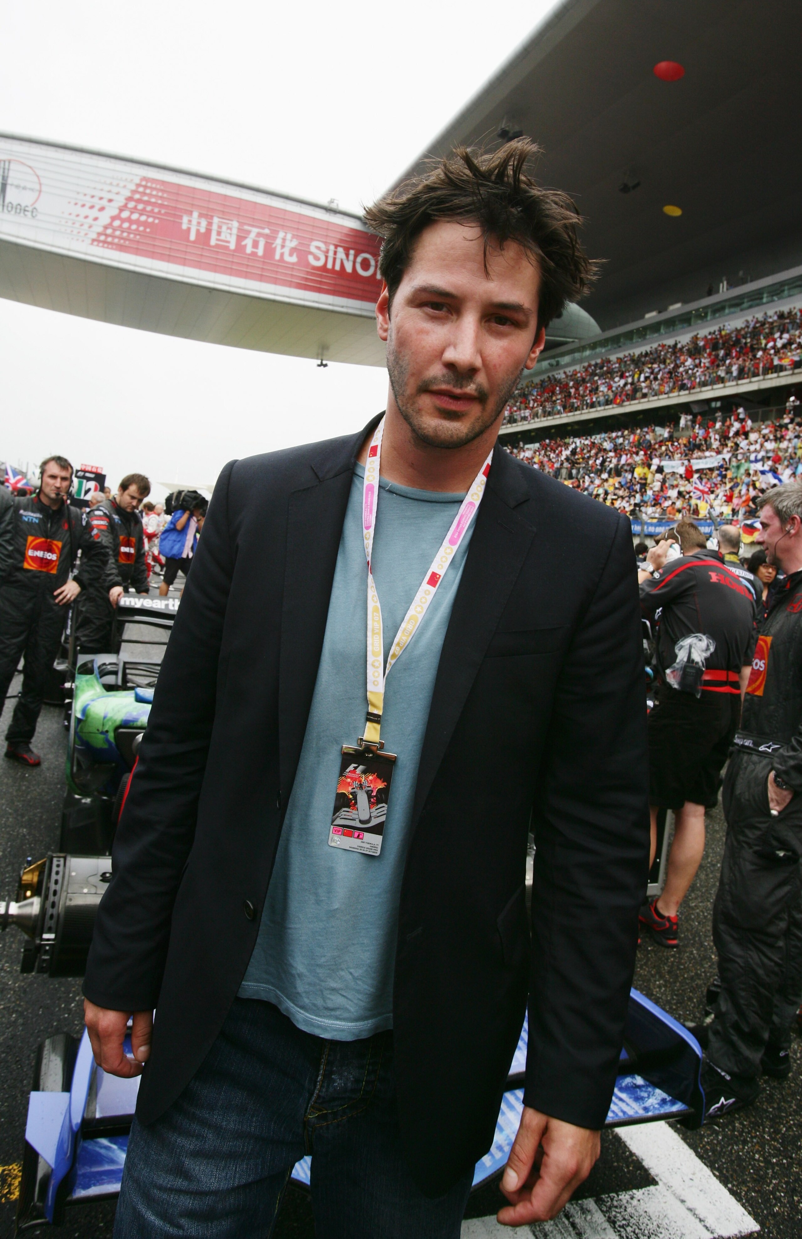 SHANGHAI, CHINA - OCTOBER 07:  Actor Keanu Reeves is seen on the grid before the start of the Chinese Formula One Grand Prix at the Shanghai International Circuit on October 7, 2007 in Shanghai, China.  (Photo by Mark Thompson/Getty Images)