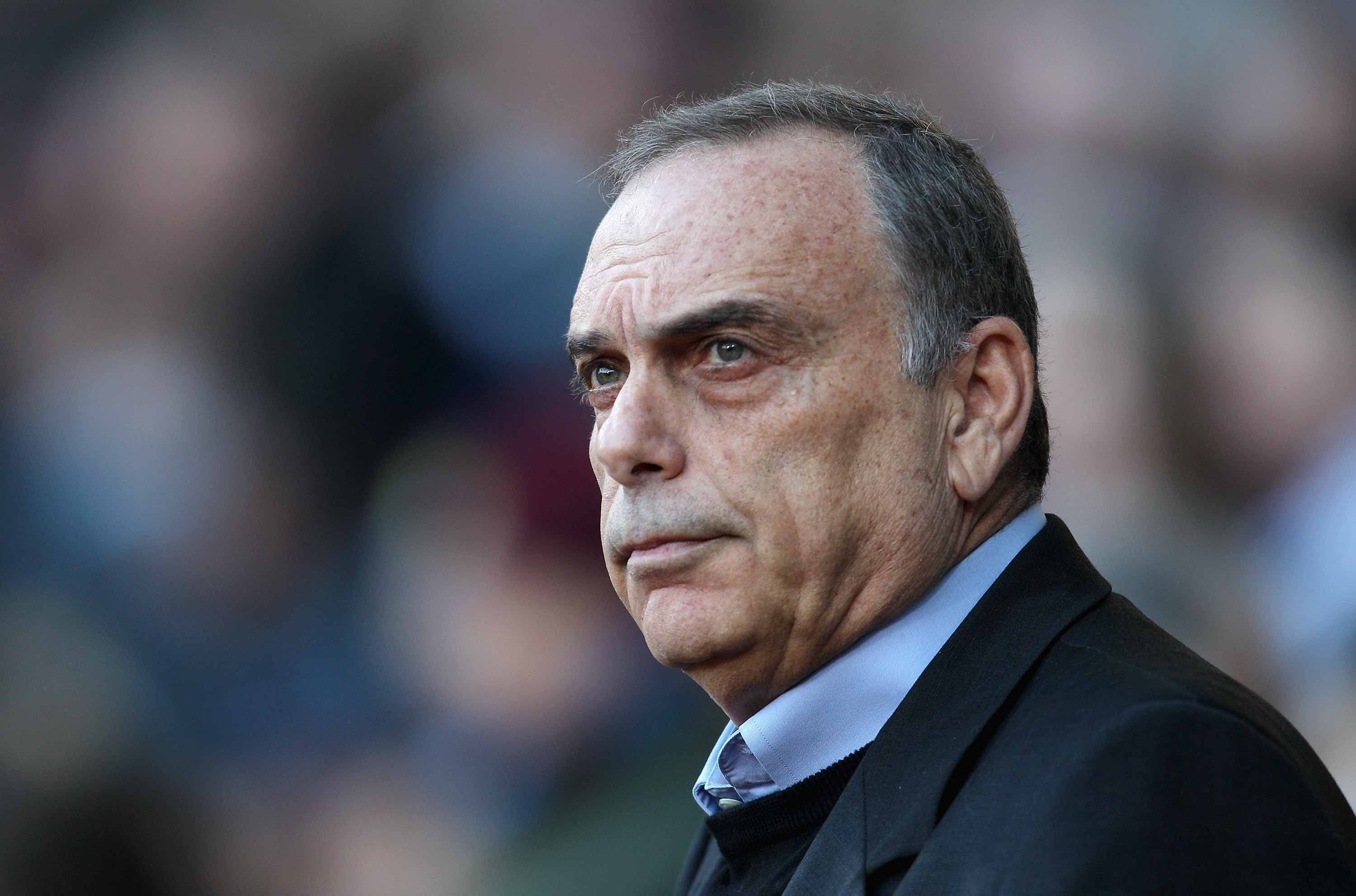 LONDON, ENGLAND - JANUARY 08:  West Ham United manager Avram Grant looks thoughtful during the FA Cup sponsored by E.O.N 3rd Round match between West Ham United and Barnsley at Boleyn Ground on January 8, 2011 in London, England.  (Photo by Paul Gilham/Ge