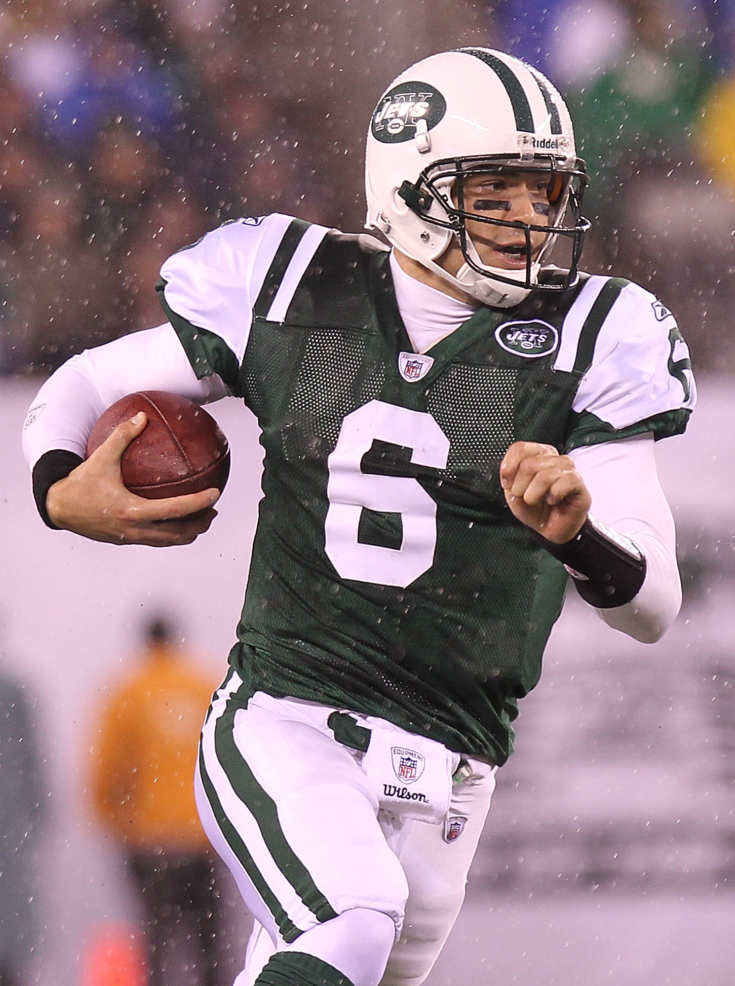 EAST RUTHERFORD, NJ - DECEMBER 12: Mark Sanchez #6 of the New York Jets against the Miami Dolphins at New Meadowlands Stadium on December 12, 2010 in East Rutherford, New Jersey. (Photo by Nick Laham/Getty Images)