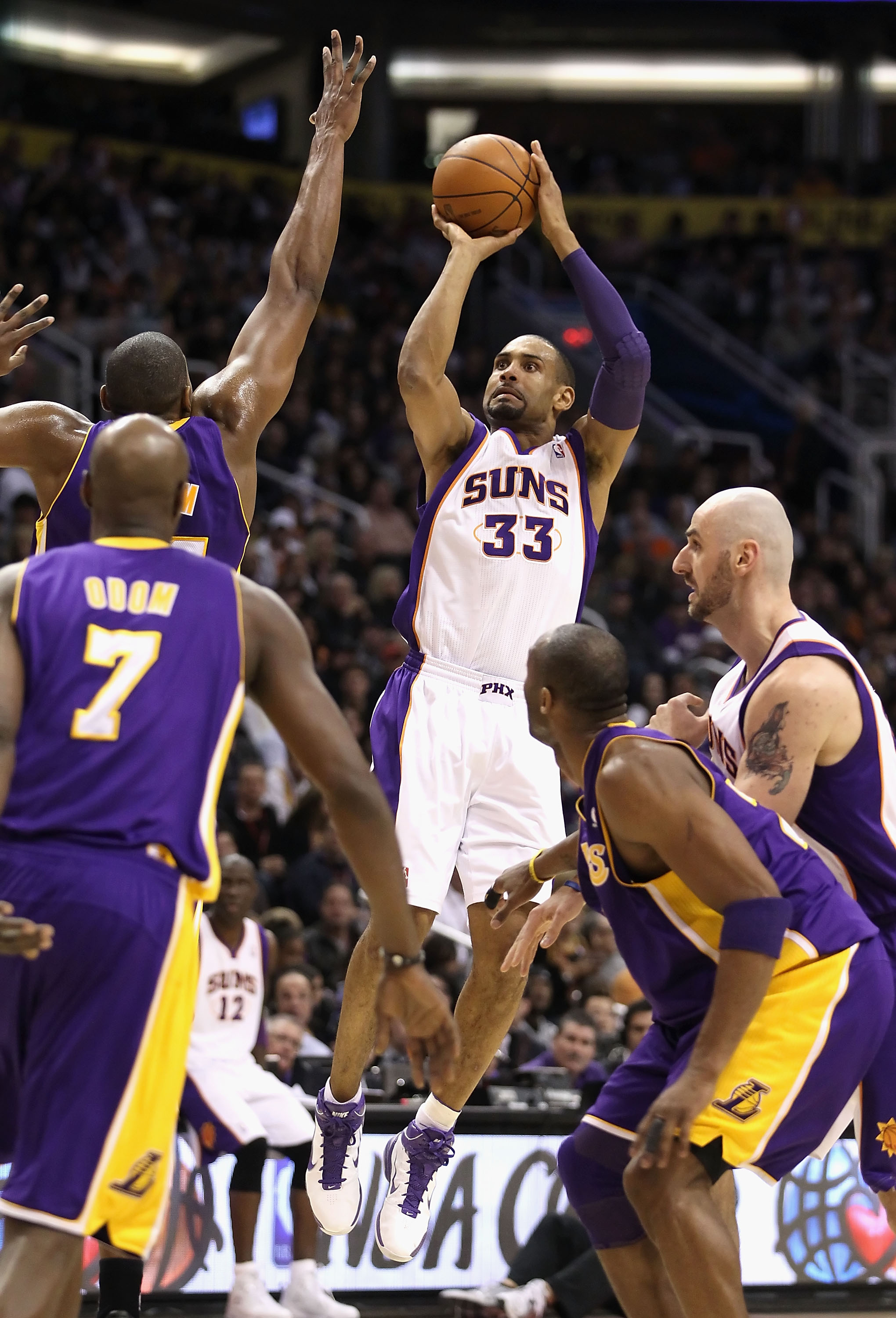 PHOENIX - JANUARY 05: Grant Hill #33 of the Phoenix Suns puts up a shot against the Los Angeles Lakers during the NBA game at US Airways Center on January 5, 2011 in Phoenix, Arizona. NOTE TO USER: User expressly acknowledges and agrees that, by downloadi