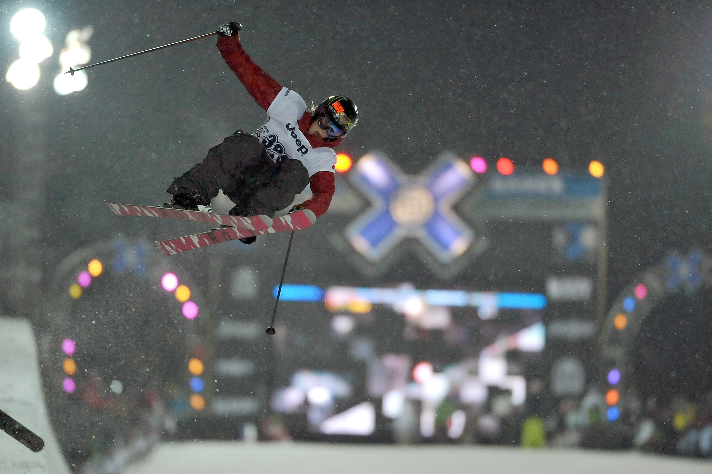 ASPEN, CO - JANUARY 23:  Sarah Burke participates in the Women's Skiing Superpipe Final on her way to winning the gold during Winter X Games 13 January 23, 2009 at Buttermilk Mountain in Aspen, Colorado.  (Photo by Jonathan Moore/Getty Images)