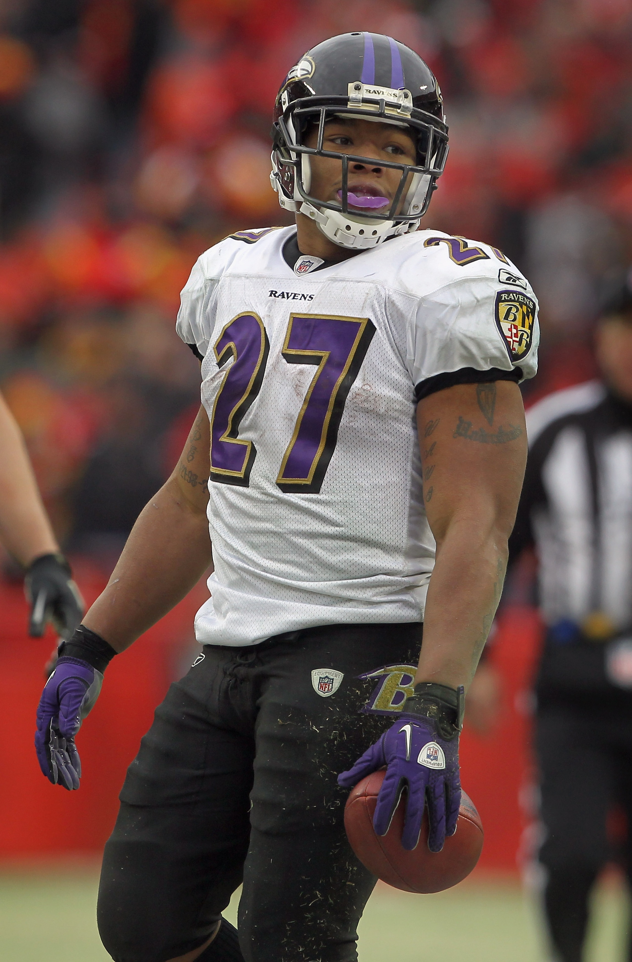 KANSAS CITY, MO - JANUARY 09:  Running back Ray Rice #27 of the Baltimore Ravens pauses during a break in the action against the Kansas City Chiefs during their 2011 AFC wild card playoff game at Arrowhead Stadium on January 9, 2011 in Kansas City, Missou