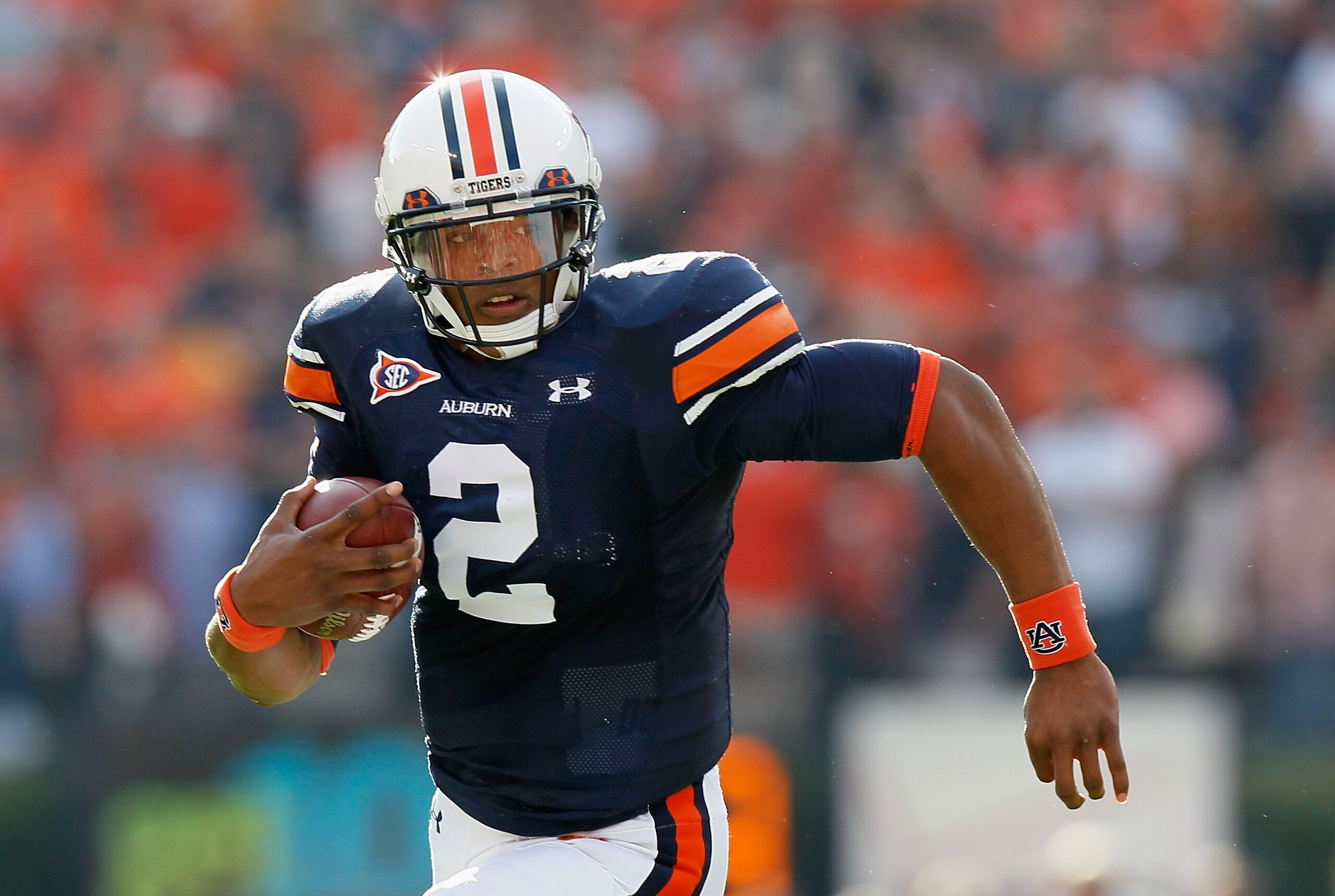 AUBURN, AL - NOVEMBER 13:  Quarterback Cam Newton #2 of the Auburn Tigers against the Georgia Bulldogs at Jordan-Hare Stadium on November 13, 2010 in Auburn, Alabama.  (Photo by Kevin C. Cox/Getty Images)