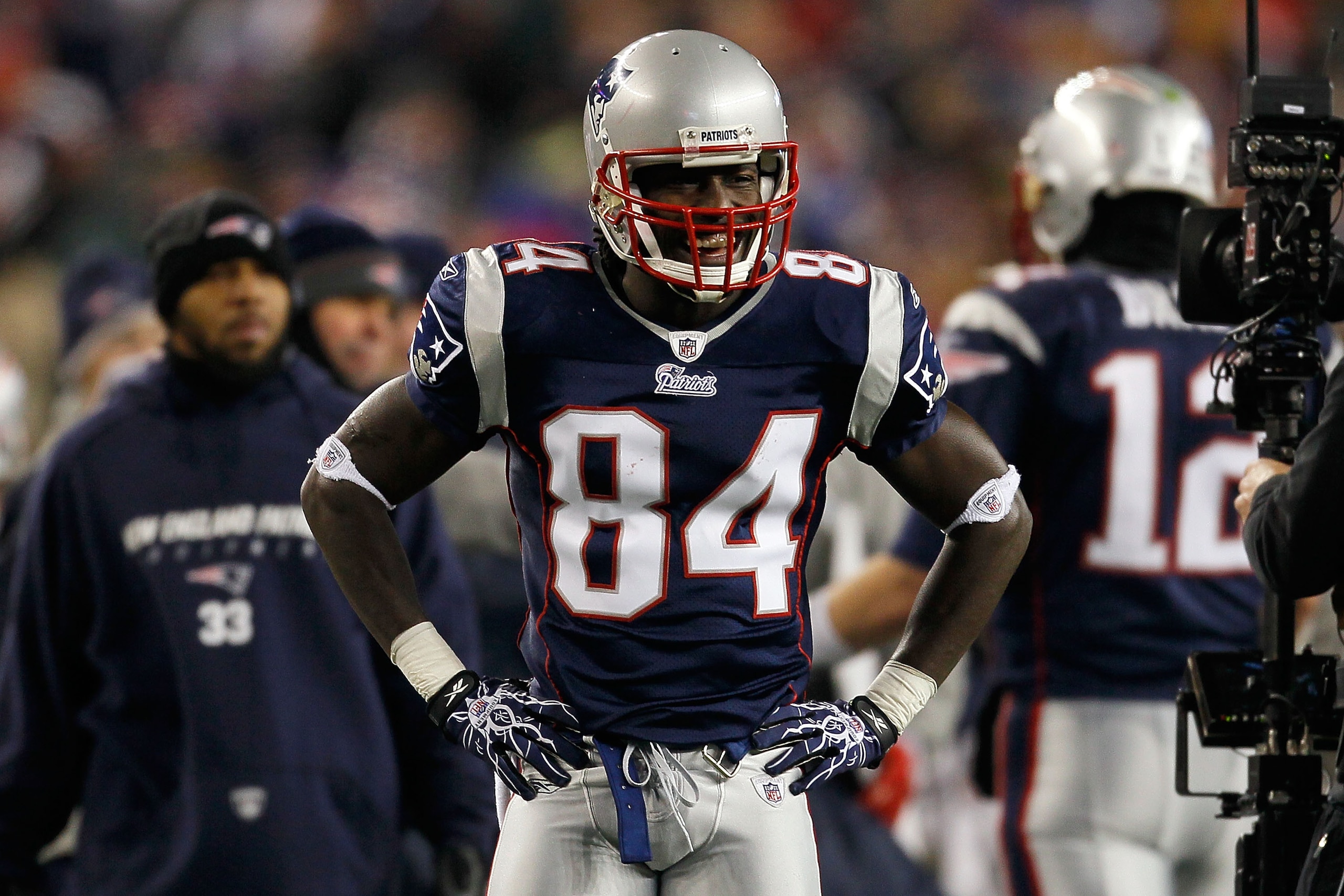 FOXBORO, MA - DECEMBER 06:  Deion Branch #84 of the New England Patriots smiles late in the fourth quarter against the New York Jets at Gillette Stadium on December 6, 2010 in Foxboro, Massachusetts.  (Photo by Jim Rogash/Getty Images)