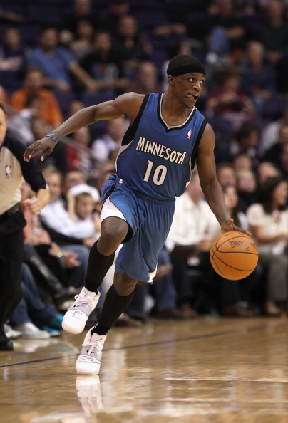 PHOENIX - DECEMBER 15:  Jonny Flynn #10 of the Minnesota Timberwolves moves the ball upcourt during the NBA game against the Phoenix Suns at US Airways Center on December 15, 2010 in Phoenix, Arizona. NOTE TO USER: User expressly acknowledges and agrees t