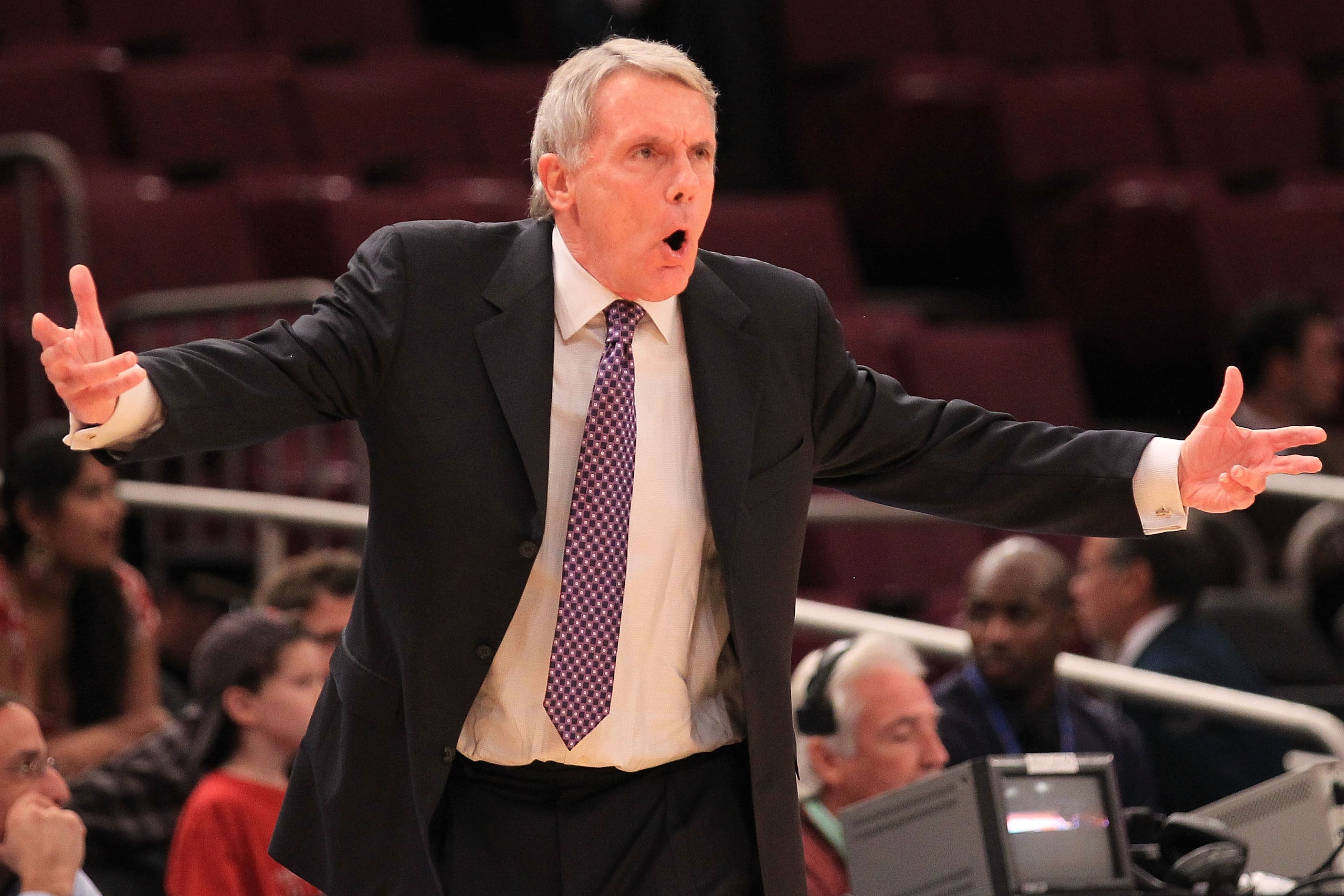NEW YORK - NOVEMBER 19: Head coach Gary Williams of the Maryland Terrapins yells instructions against the Illinois Fighting Illini during the 2k Sports Classic at Madison Square Garden on November 19, 2010 in New York, New York. (Photo by Chris McGrath/G NEW YORK - NOVEMBER 19: Head coach Gary Williams of the Maryland Terrapins yells instructions against the Illinois Fighting Illini during the 2k Sports Classic at Madison Square Garden on November 19, 2010 in New York, New York. (Photo by Chris McGrath/G