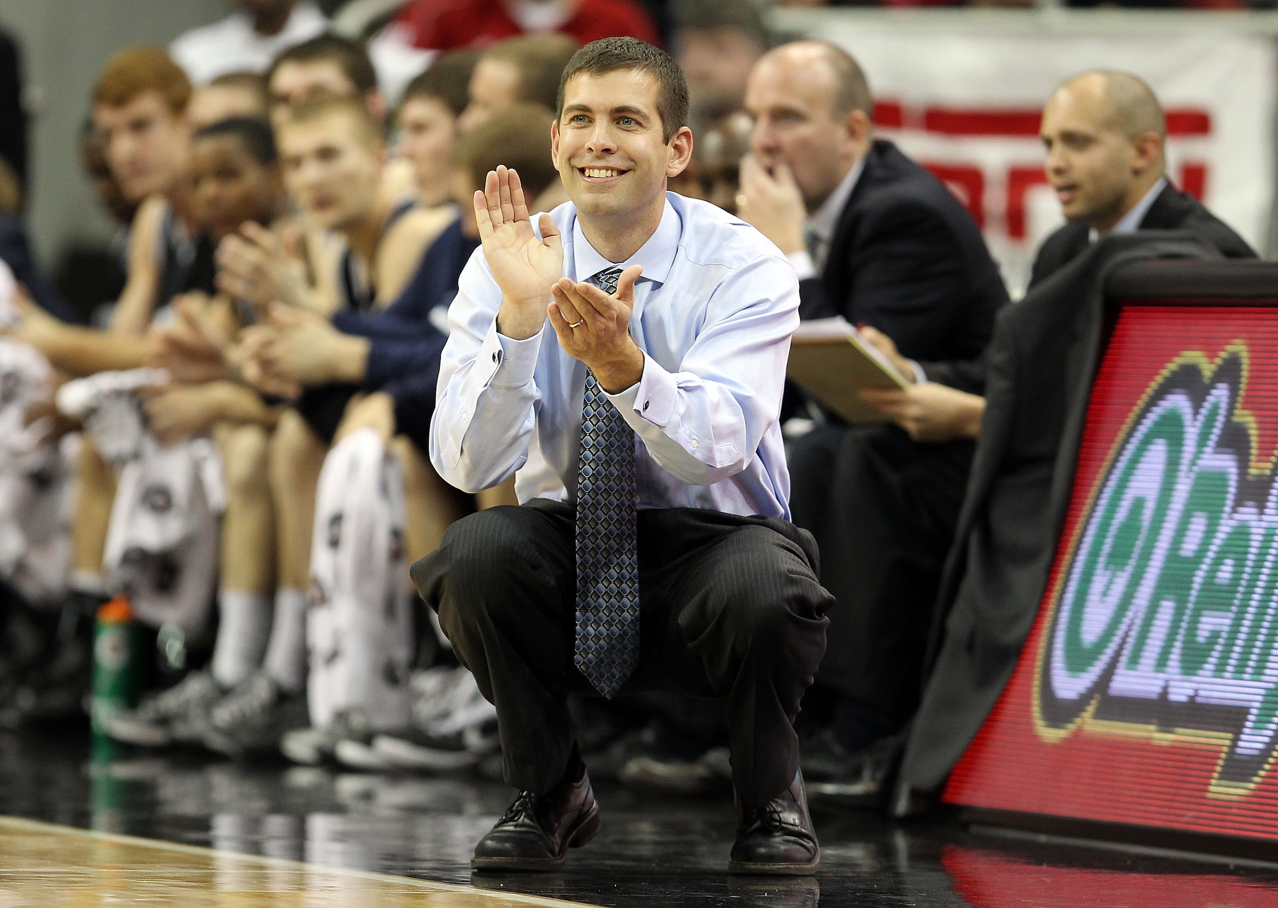 LOUISVILLE, KY - NOVEMBER 16: Brad Stevens the Head Coach of the Butler Bulldogs gives instructions to his team during the game against the Louisville Cardinals at the KFC Yum! Center on November 16, 2010 in Louisville, Kentucky. (Photo by Andy Lyons/G LOUISVILLE, KY - NOVEMBER 16: Brad Stevens the Head Coach of the Butler Bulldogs gives instructions to his team during the game against the Louisville Cardinals at the KFC Yum! Center on November 16, 2010 in Louisville, Kentucky. (Photo by Andy Lyons/G