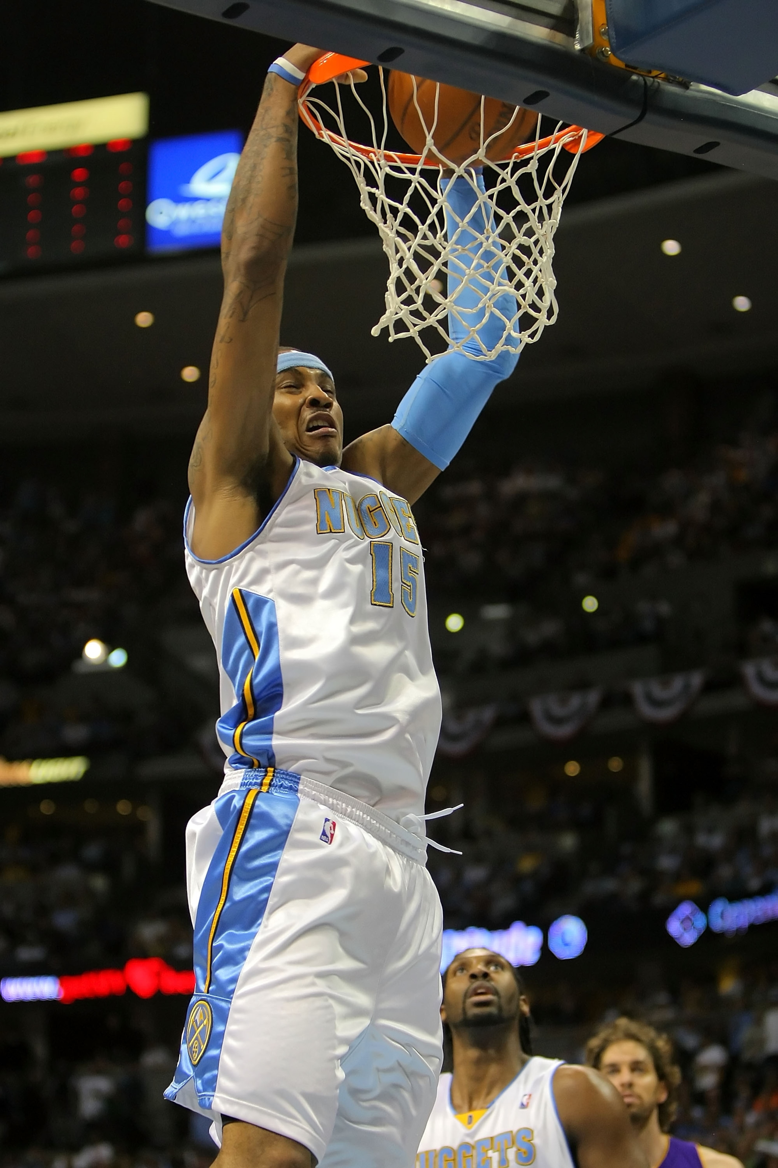 DENVER - MAY 25:  Carmelo Anthony #15 of the Denver Nuggets dunks the ball in the second quarter against the Los Angeles Lakers in Game Four of the Western Conference Finals during the 2009 NBA Playoffs at Pepsi Center on May 25, 2009 in Denver, Colorado.