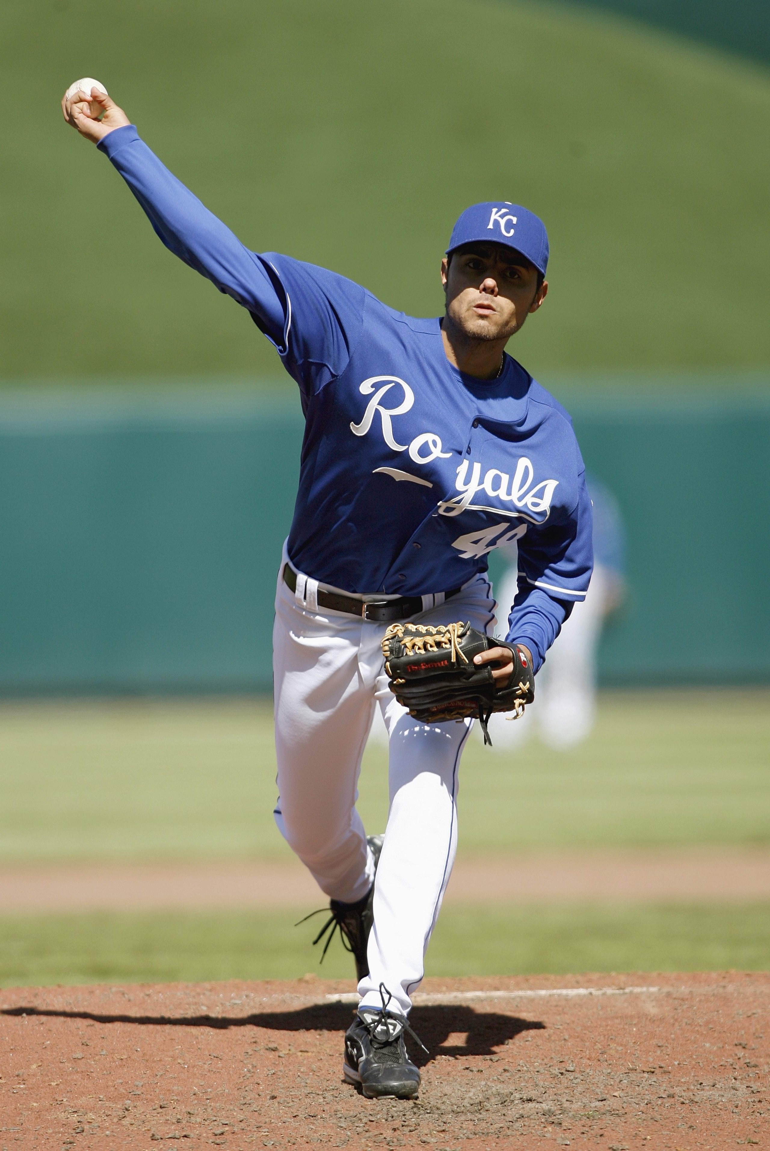 KANSAS CITY, MO - APRIL 8: Joakim Soria #48 of the Kansas City Royals delivers the pitch during the game against the Detroit Tigers at Kauffman Stadium April 8, 2007 in Kansas City, Missouri. (Photo by G. Newman Lowrance/Getty Images)