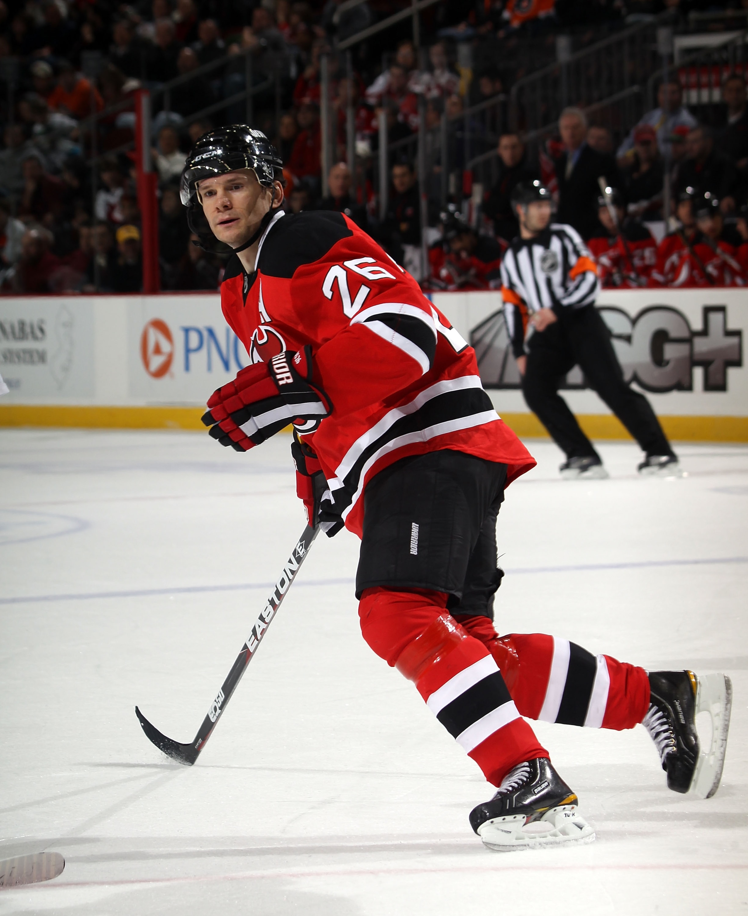 NEWARK, NJ - JANUARY 06:  Patrik Elias #26 of the New Jersey Devils skates against the Philadelphia Flyers at the Prudential Center on January 6, 2011 in Newark, New Jersey.  (Photo by Bruce Bennett/Getty Images)