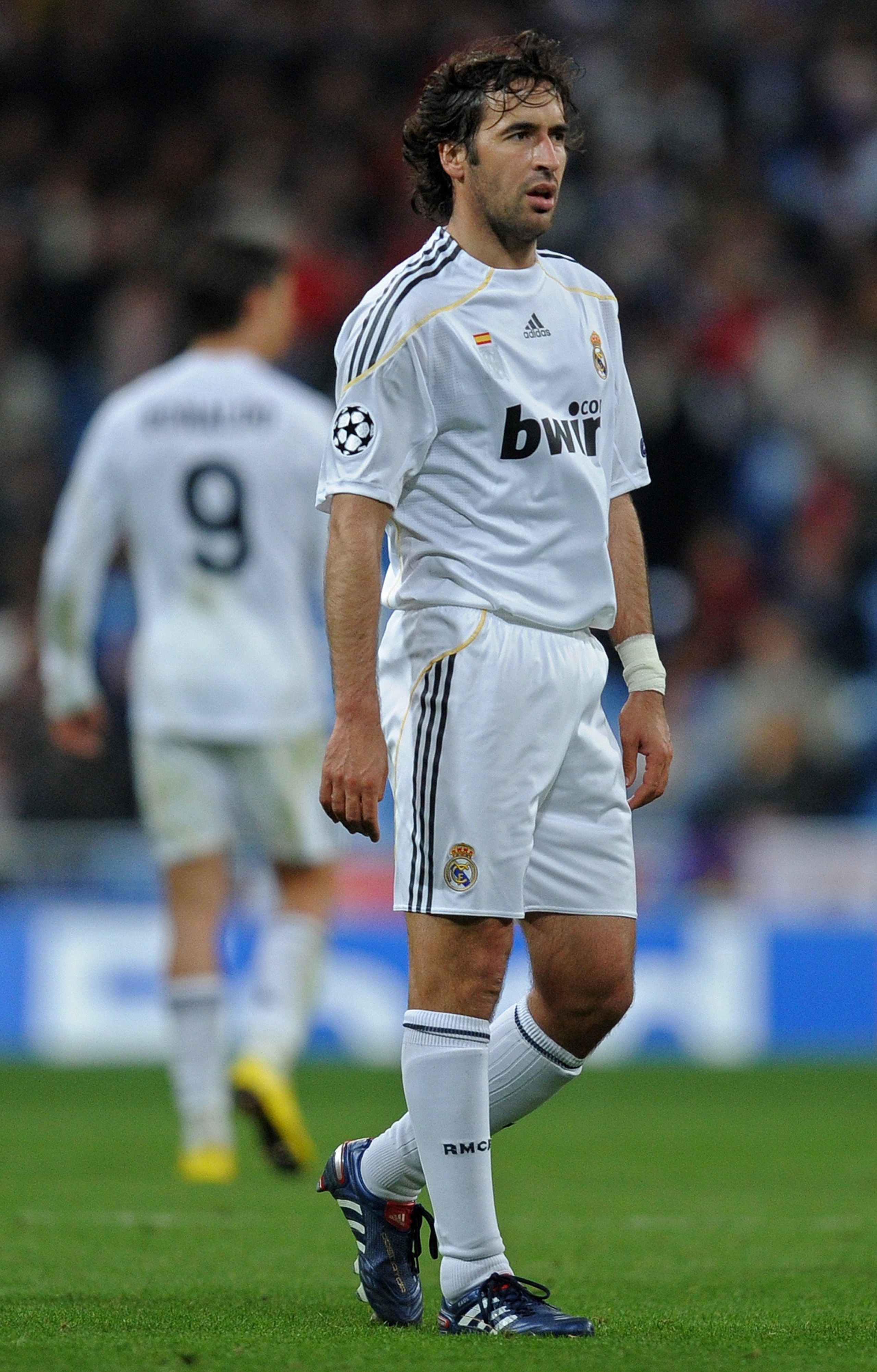 MADRID, SPAIN - MARCH 10:  Captain Raul Gonzalez of Real Madrid looks on during the UEFA Champions League round of 16 second leg match between Real Madrid and Lyon at the Estadio Santiago Bernabeu on March 10, 2010 in Madrid, Spain. Real Madrid drew the m