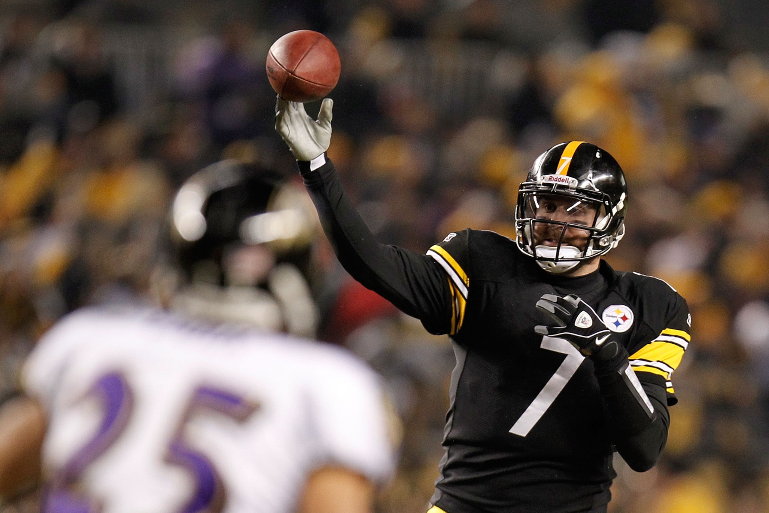 PITTSBURGH, PA - JANUARY 15: Quarterback Ben Roethlisberger #7 of the Pittsburgh Steelers throws a pass against the Baltimore Ravens in the AFC Divisional Playoff Game at Heinz Field on January 15, 2011 in Pittsburgh, Pennsylvania. (Photo by Gregory Sha PITTSBURGH, PA - JANUARY 15: Quarterback Ben Roethlisberger #7 of the Pittsburgh Steelers throws a pass against the Baltimore Ravens in the AFC Divisional Playoff Game at Heinz Field on January 15, 2011 in Pittsburgh, Pennsylvania. (Photo by Gregory Sha