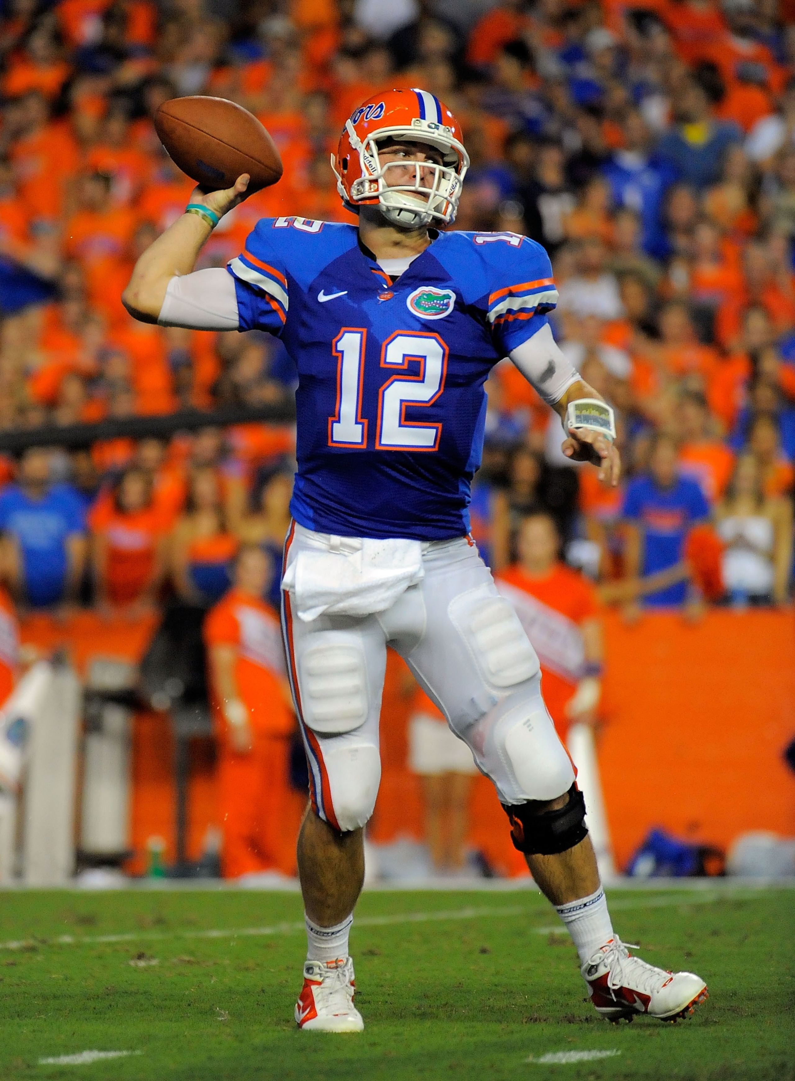 GAINESVILLE, FL - SEPTEMBER 25:  Quarterback John Brantley #12 of the Florida Gators throws a pass against the Kentucky Wildcats at Ben Hill Griffin Stadium on September 25, 2010 in Gainesville, Florida.  (Photo by Doug Benc/Getty Images)