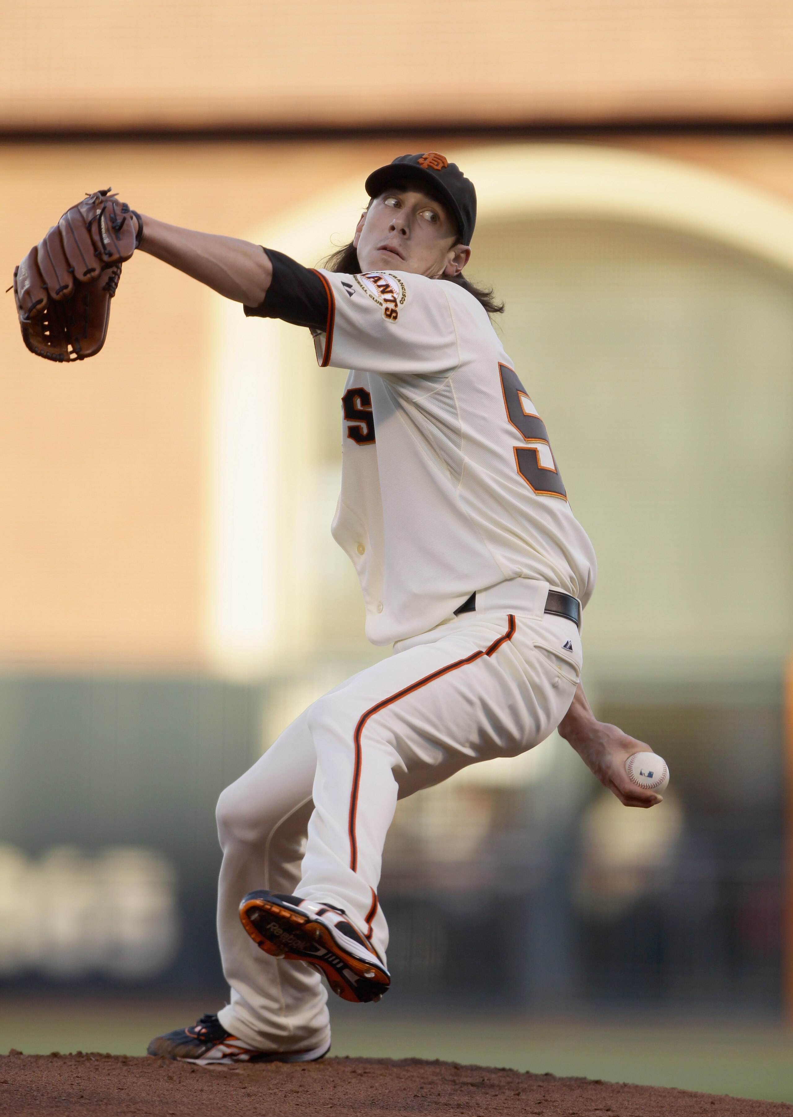 SAN FRANCISCO - JULY 15:  Tim Lincecum #55 of the San Francisco Giants pitches against the New York Mets in the second inning at AT&T Park on July 15, 2010 in San Francisco, California.  (Photo by Ezra Shaw/Getty Images)