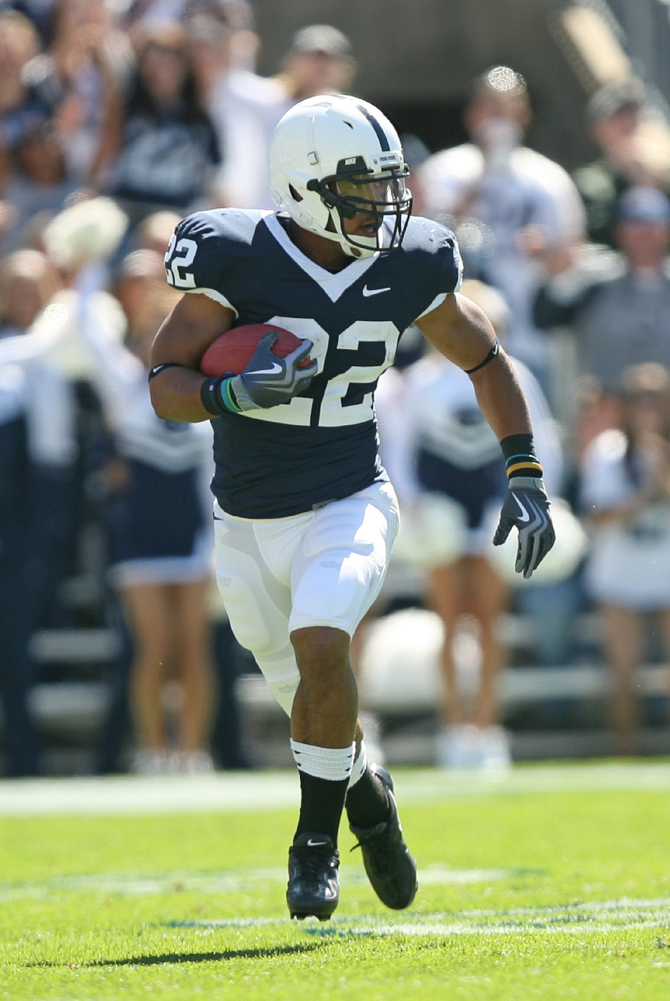 STATE COLLEGE, PA - SEPTEMBER 19: Running back Evan Royster #22 of the Penn State Nittany Lions carries the ball during a game against the Temple Owls on September 19, 2009 at Beaver Stadium in State College, Pennsylvania. (Photo by Hunter Martin/Getty Im STATE COLLEGE, PA - SEPTEMBER 19: Running back Evan Royster #22 of the Penn State Nittany Lions carries the ball during a game against the Temple Owls on September 19, 2009 at Beaver Stadium in State College, Pennsylvania. (Photo by Hunter Martin/Getty Im