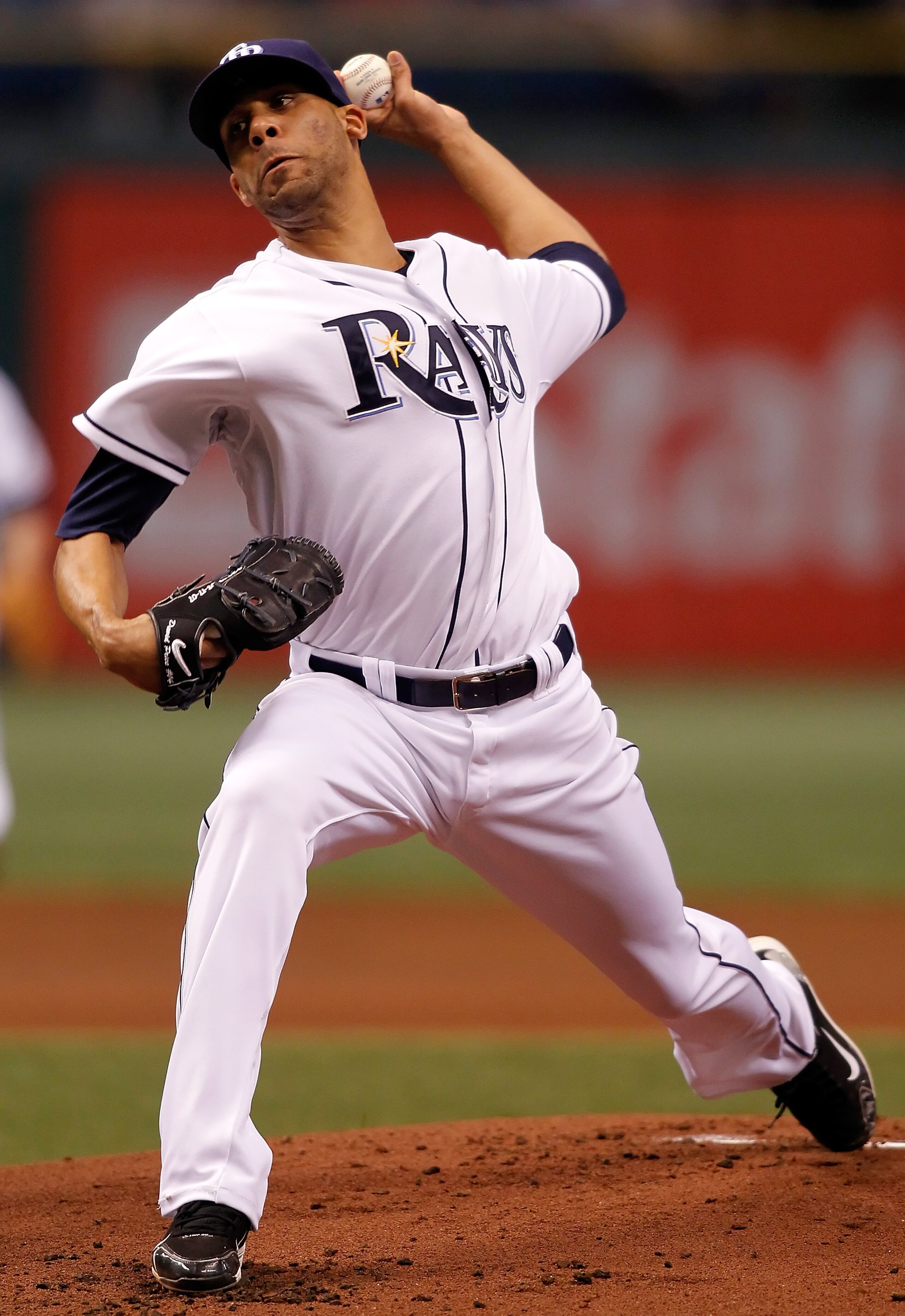 ST. PETERSBURG - JULY 07:  Pitcher David Price #14 of the Tampa Bay Rays pitches against the Boston Red Sox during the game at Tropicana Field on July 7, 2010 in St. Petersburg, Florida.  (Photo by J. Meric/Getty Images)