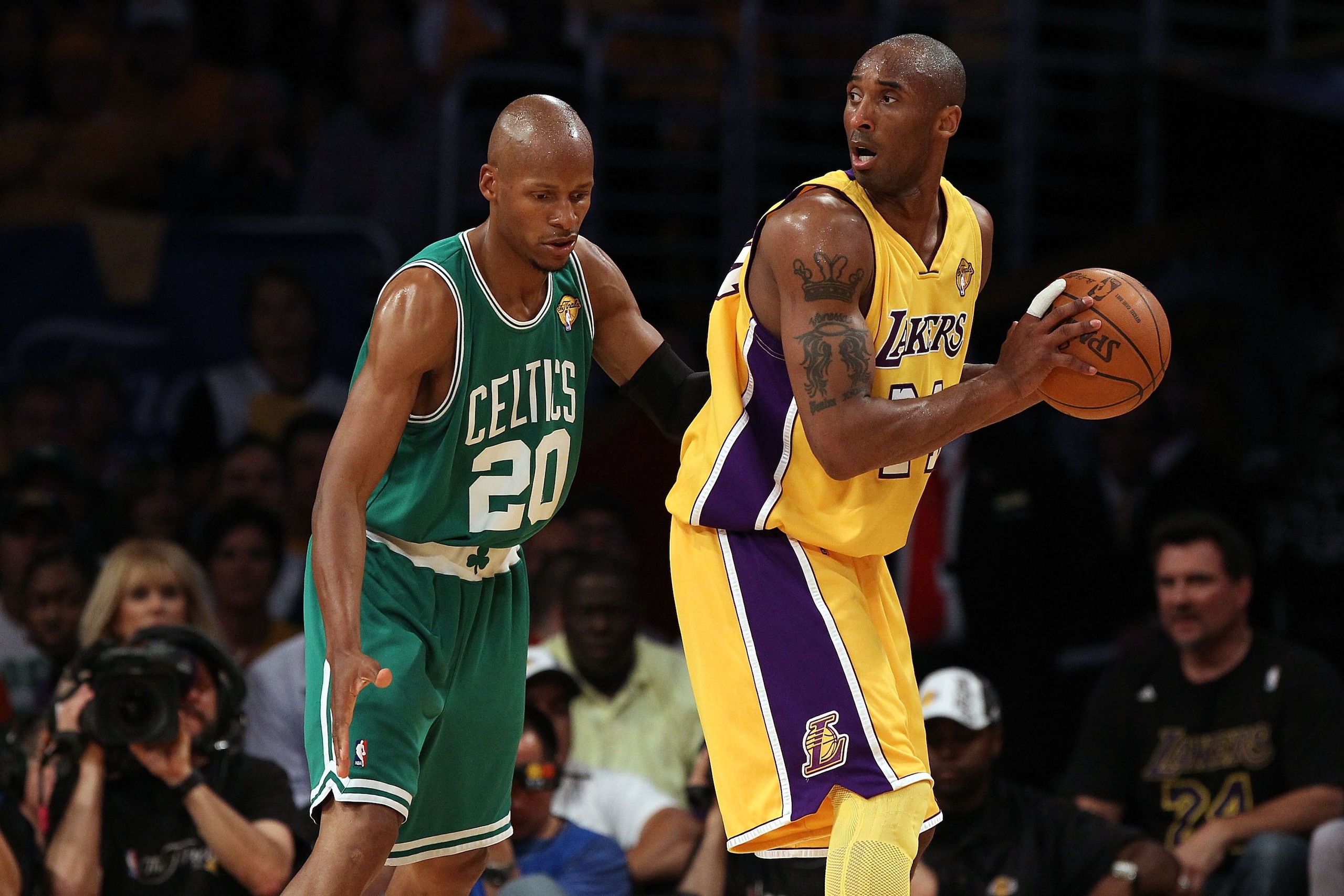 LOS ANGELES, CA - JUNE 17:  Kobe Bryant #24 of the Los Angeles Lakers posts up Ray Allen #20 of the Boston Celtics in Game Seven of the 2010 NBA Finals at Staples Center on June 17, 2010 in Los Angeles, California.  NOTE TO USER: User expressly acknowledg