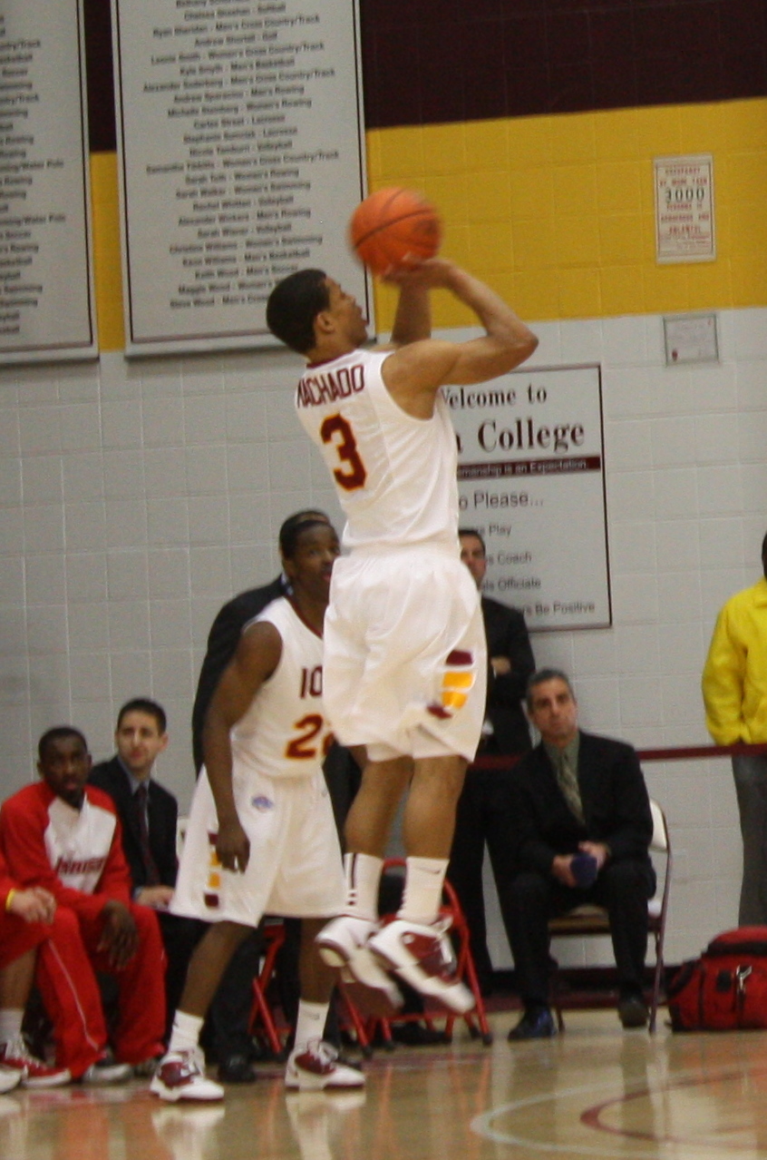 Junior Scott Machado is averaging 14.4 points per game