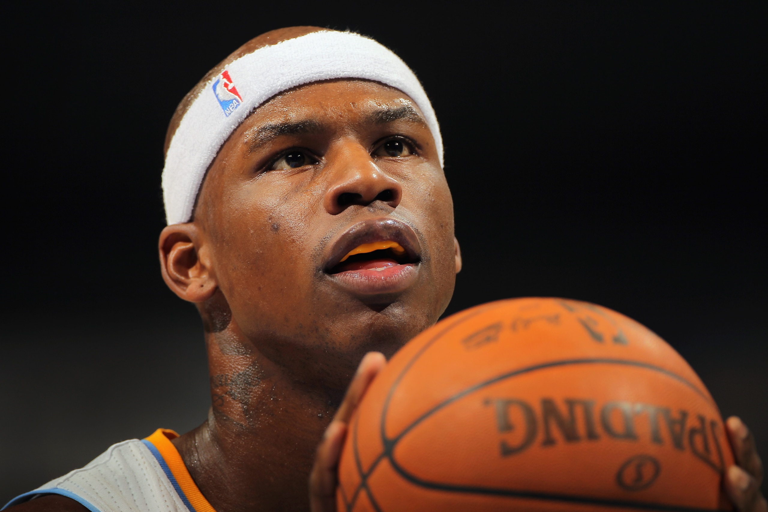 DENVER - NOVEMBER 16:  Al Harrington #7 of the Denver Nuggets prepares to take a free throw against the New York Knicks at the Pepsi Center on November 16, 2010 in Denver, Colorado. The Nuggets defeated the Knicks 120-118. NOTE TO USER: User expressly ack