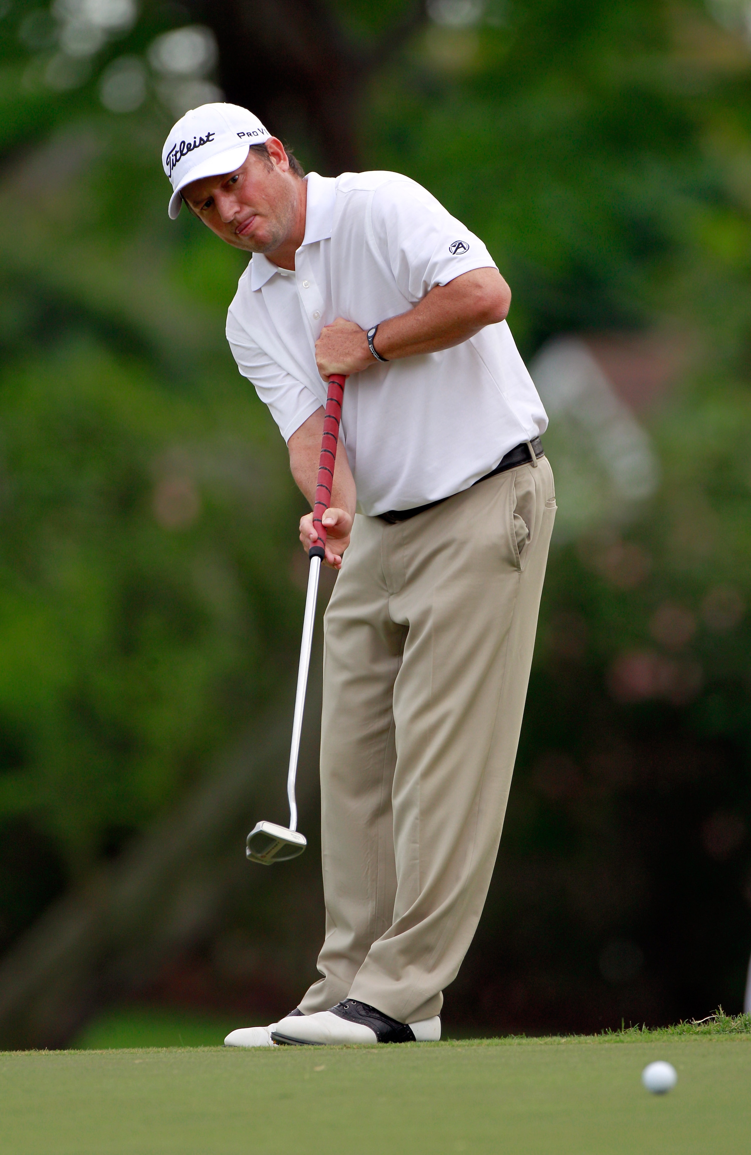 HONOLULU, HI - JANUARY 16: Tim Clark of South Africa putts for birdie on the 5th hole during the final round of the Sony Open at Waialae Country Club on January 16, 2011 in Honolulu, Hawaii. (Photo by Sam Greenwood/Getty Images) HONOLULU, HI - JANUARY 16: Tim Clark of South Africa putts for birdie on the 5th hole during the final round of the Sony Open at Waialae Country Club on January 16, 2011 in Honolulu, Hawaii. (Photo by Sam Greenwood/Getty Images)