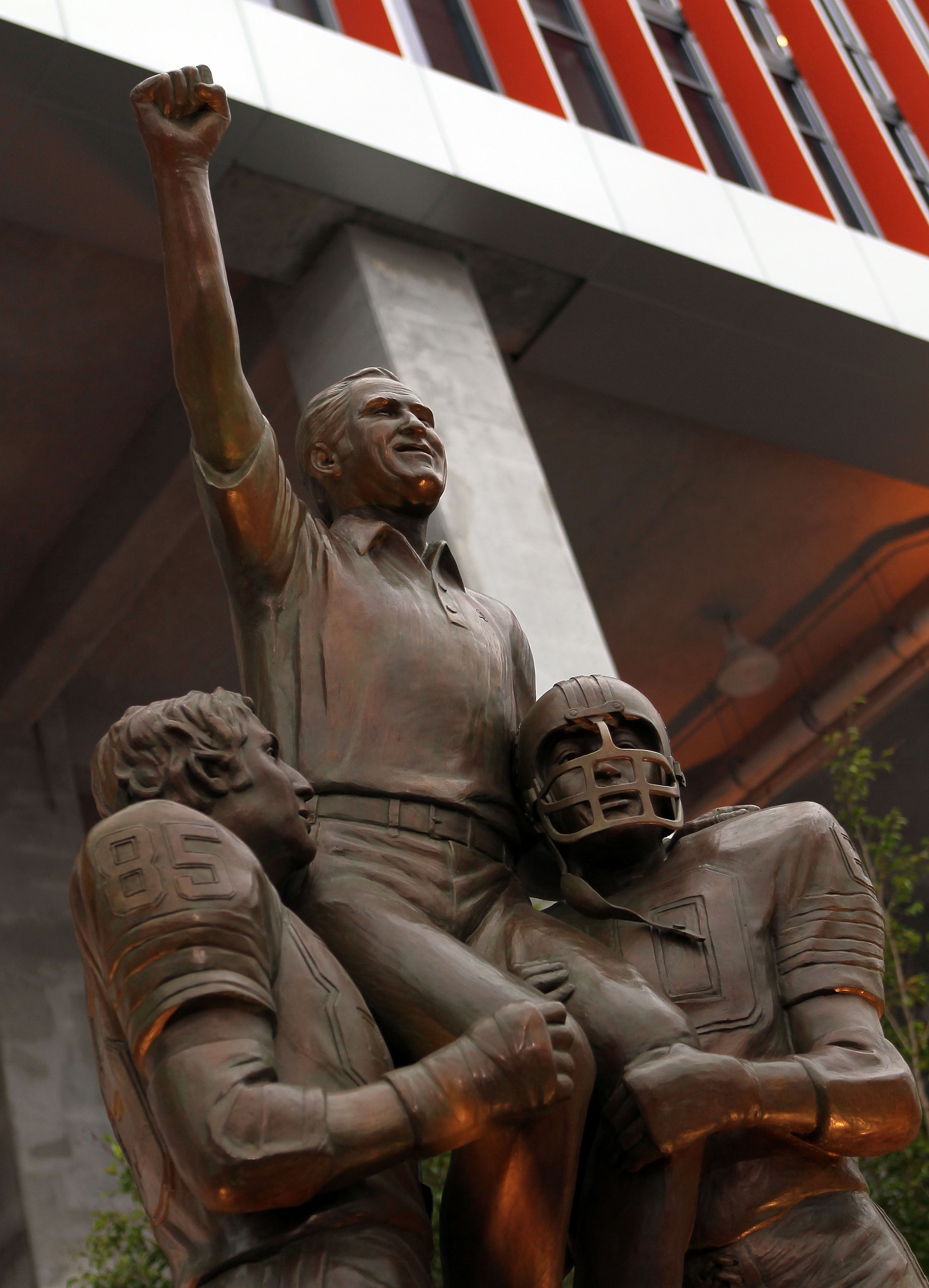 MIAMI GARDENS, FL - JANUARY 31: A statue was erected for former Miami Dolphins head coach Don Shula, the winningest coach in NFL history, prior to the start of the 2010 Pro Bowl at Sun State Stadium on January 31, 2010 in Miami Gardens, Florida. (Photo MIAMI GARDENS, FL - JANUARY 31: A statue was erected for former Miami Dolphins head coach Don Shula, the winningest coach in NFL history, prior to the start of the 2010 Pro Bowl at Sun State Stadium on January 31, 2010 in Miami Gardens, Florida. (Photo