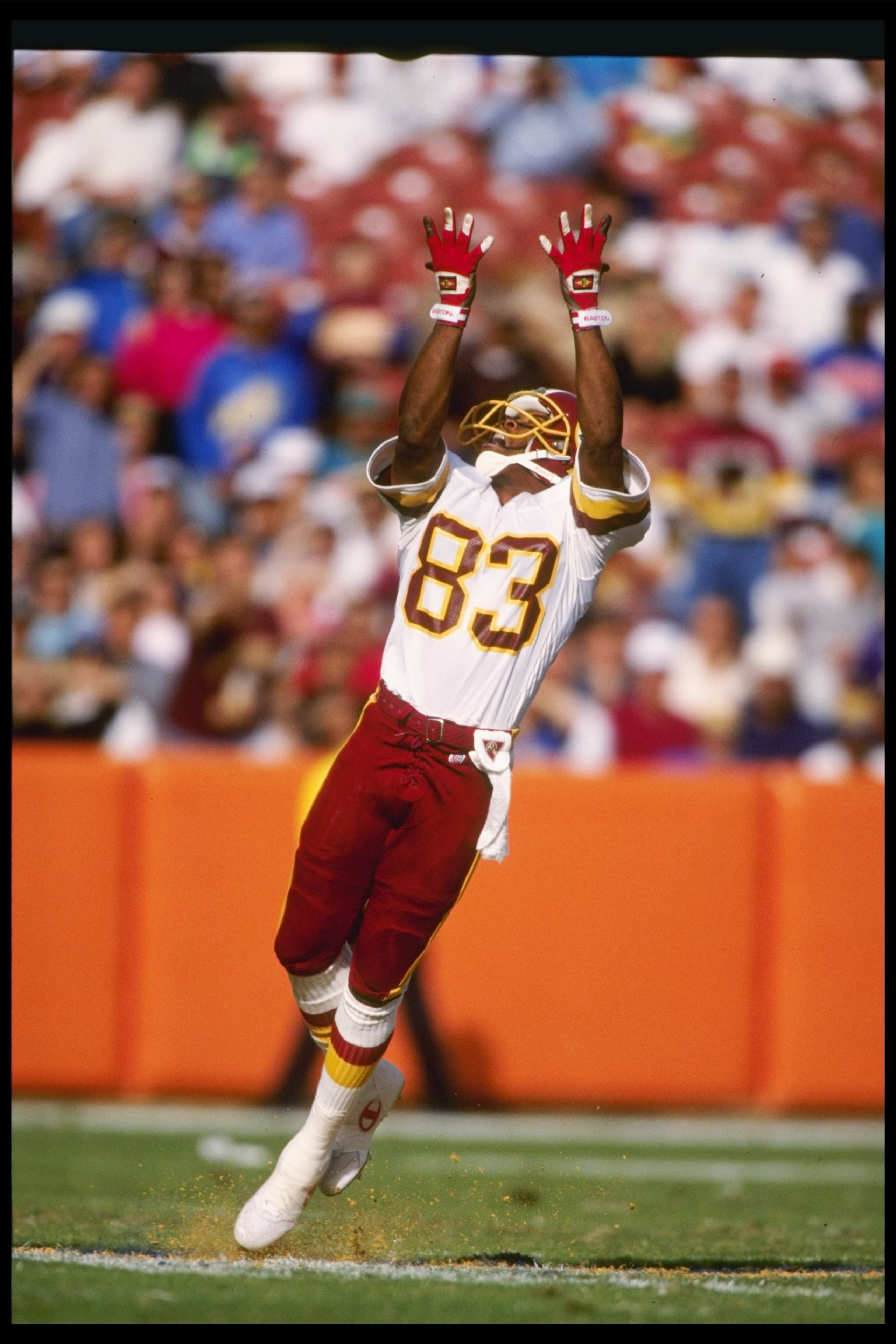 1 Dec 1991:  Wide receiver Ricky Sanders of the Washington Redskins looks to catch the ball during a game against the Los Angeles Rams at Anaheim Stadium in Anaheim, California.  The Redskins won the game, 27-6. Mandatory Credit: Mike Powell  /Allsport