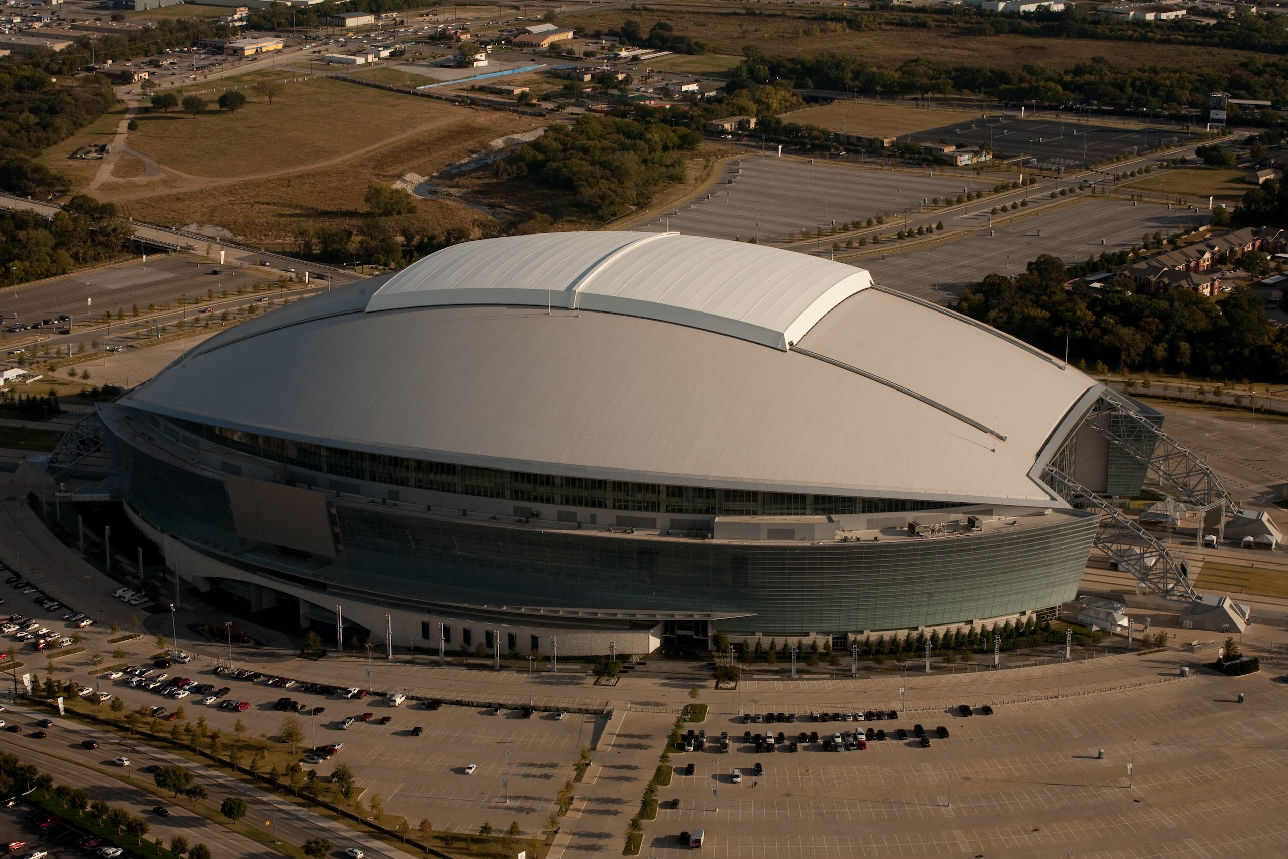ARLINGTON, TX - NOVEMBER 01: Aerial view of Cowboys Stadium on November 1, 2010 in flight over Arlington, Texas. (Photo by Darren Carroll/Getty Images)