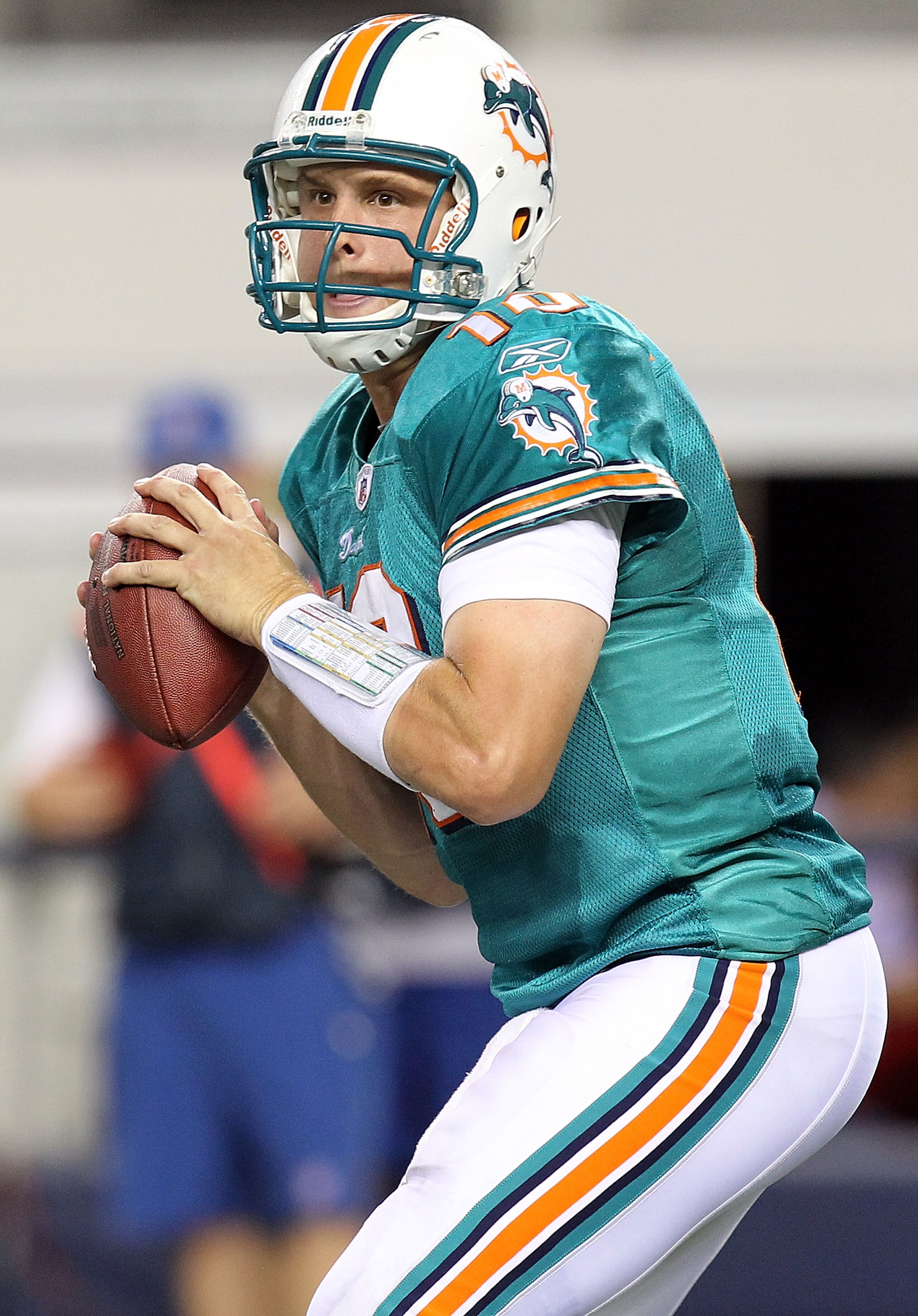 ARLINGTON, TX - SEPTEMBER 02: Quarterback Chad Pennington #10 of the Miami Dolphins drops back to pass against the Dallas Cowboys during a preseason game at Cowboys Stadium on September 2, 2010 in Arlington, Texas. (Photo by Ronald Martinez/Getty Image ARLINGTON, TX - SEPTEMBER 02: Quarterback Chad Pennington #10 of the Miami Dolphins drops back to pass against the Dallas Cowboys during a preseason game at Cowboys Stadium on September 2, 2010 in Arlington, Texas. (Photo by Ronald Martinez/Getty Image