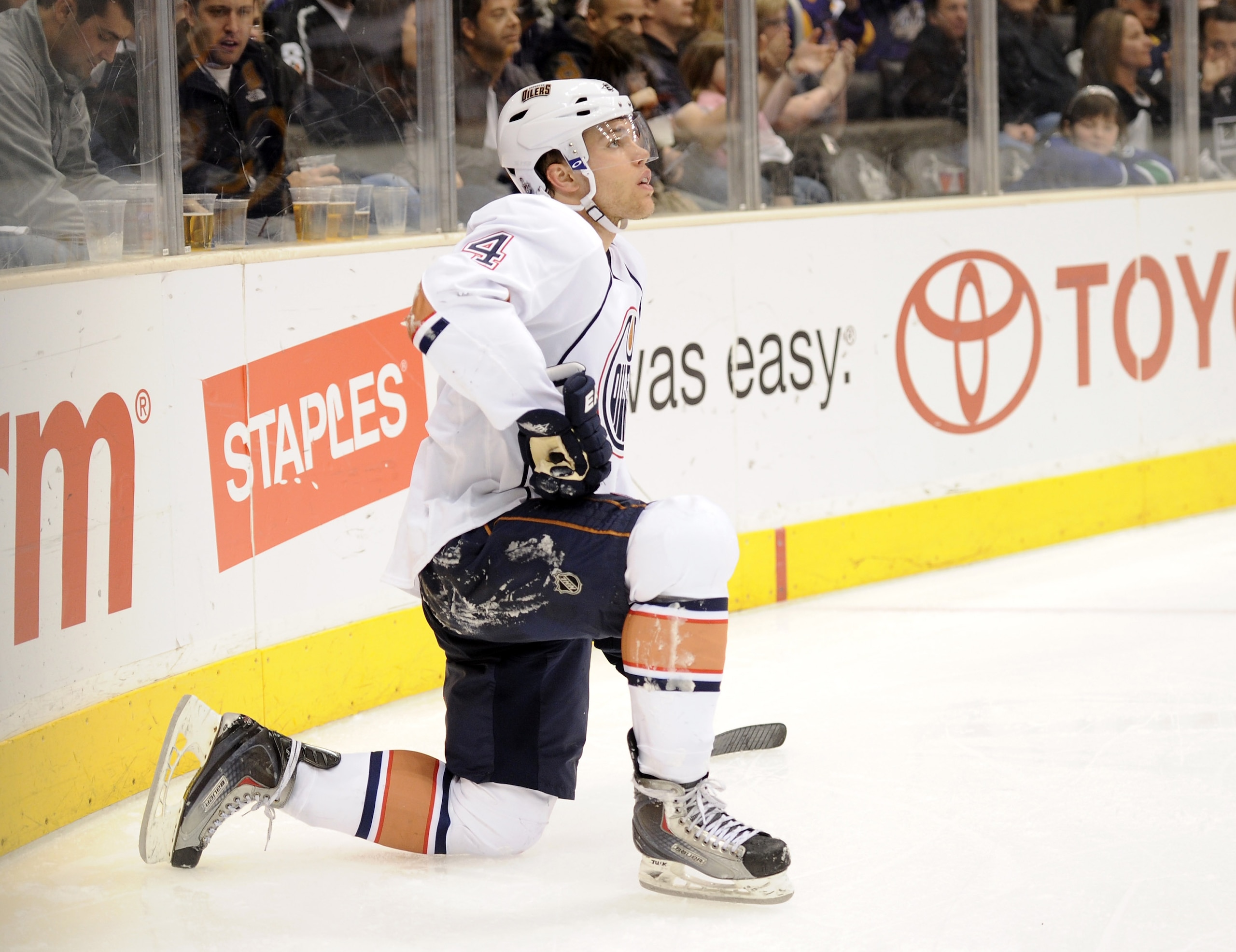 LOS ANGELES, CA - JANUARY 15:  Taylor Hall #4 of the Edmonton Oilers looks up at the clock during a 5-2 Los Angeles Kings win at the Staples Center on January 15, 2011 in Los Angeles, California.  (Photo by Harry How/Getty Images)
