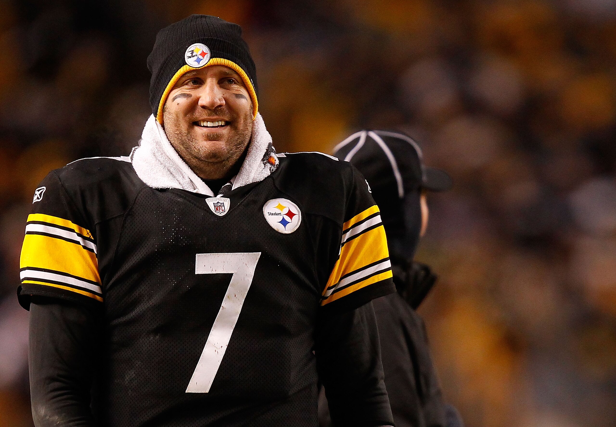 PITTSBURGH - DECEMBER 23: Ben Roethlisberger #7 of the Pittsburgh Steelers laughs on the sideline during the game against the Carolina Panthers on December 23, 2010 at Heinz Field in Pittsburgh, Pennsylvania. (Photo by Jared Wickerham/Getty Images) PITTSBURGH - DECEMBER 23: Ben Roethlisberger #7 of the Pittsburgh Steelers laughs on the sideline during the game against the Carolina Panthers on December 23, 2010 at Heinz Field in Pittsburgh, Pennsylvania. (Photo by Jared Wickerham/Getty Images)