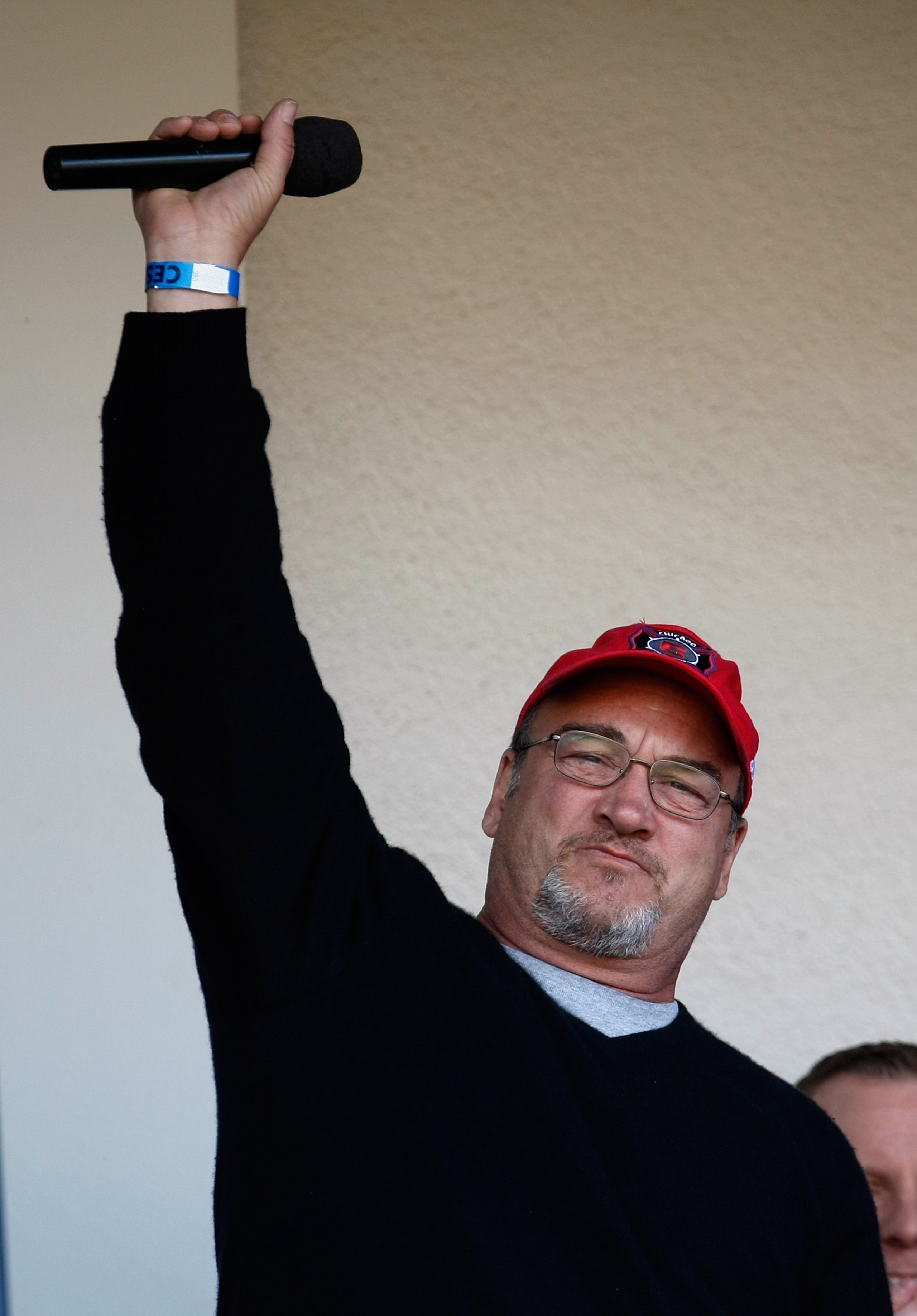 LAS VEGAS - MARCH 05: Actor Jim Belushi leads the crowd in singing 'Take Me Out to the Ballgame' during an exhibition game between the Chicago Cubs and Chicago White Sox at Cashman Field March 5, 2009 in Las Vegas, Nevada. (Photo by Ethan Miller/Getty I LAS VEGAS - MARCH 05: Actor Jim Belushi leads the crowd in singing 'Take Me Out to the Ballgame' during an exhibition game between the Chicago Cubs and Chicago White Sox at Cashman Field March 5, 2009 in Las Vegas, Nevada. (Photo by Ethan Miller/Getty I