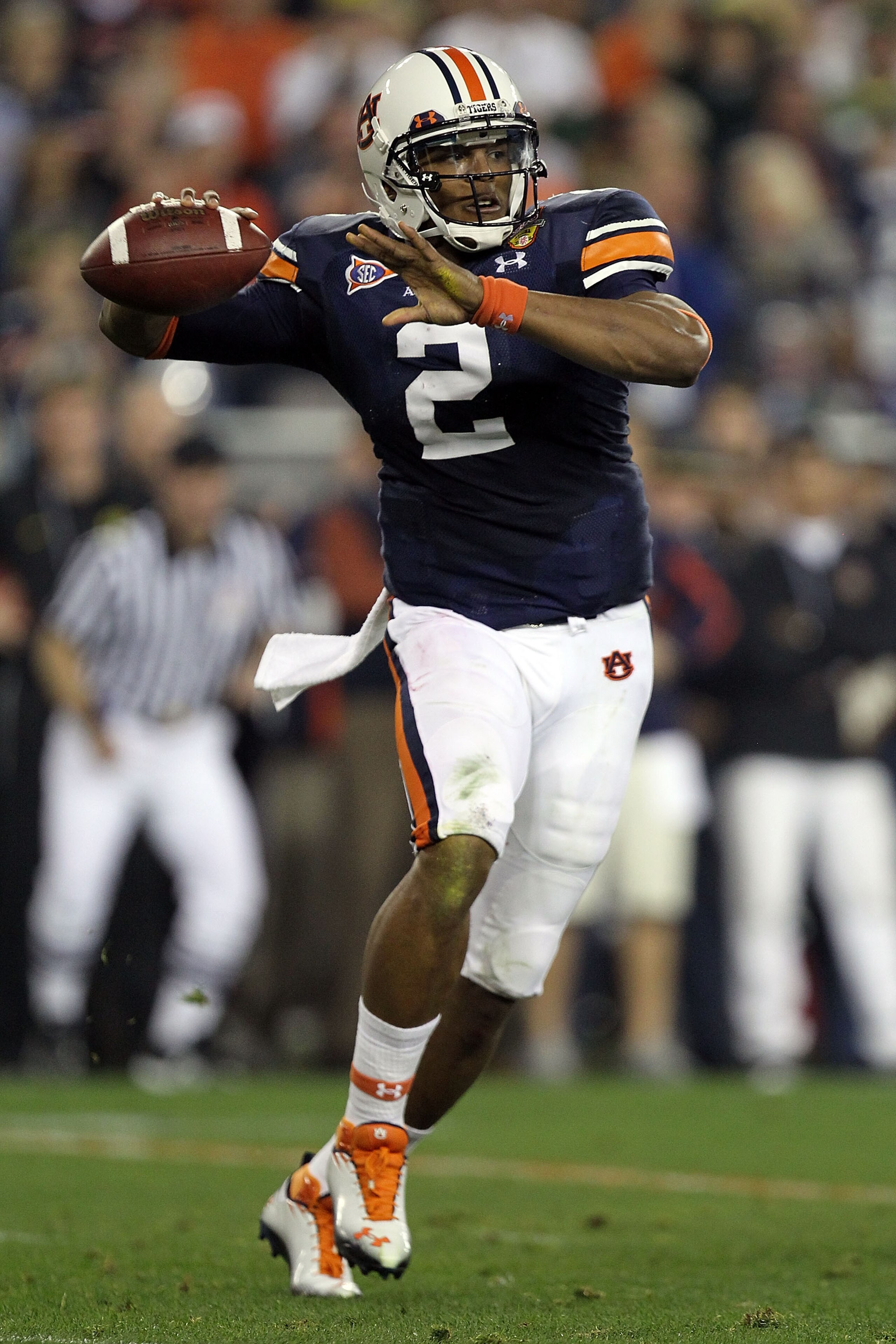 GLENDALE, AZ - JANUARY 10: Quarterback Cameron Newton #2 of the Auburn Tigers throws the ball in the second quarter against the Oregon Ducks during the Tostitos BCS National Championship Game at University of Phoenix Stadium on January 10, 2011 in Glenda GLENDALE, AZ - JANUARY 10: Quarterback Cameron Newton #2 of the Auburn Tigers throws the ball in the second quarter against the Oregon Ducks during the Tostitos BCS National Championship Game at University of Phoenix Stadium on January 10, 2011 in Glenda