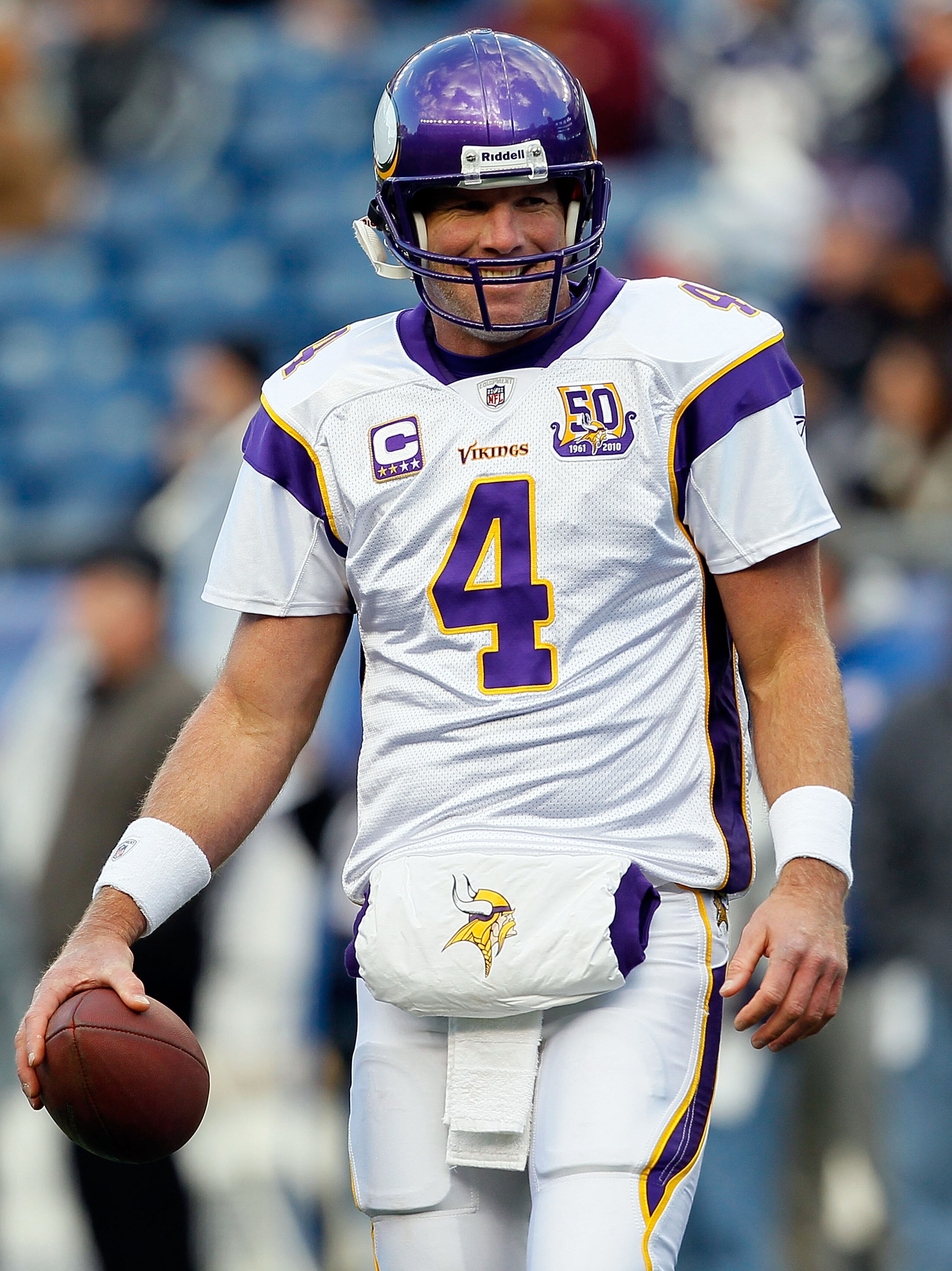 FOXBORO, MA - OCTOBER 31: Brett Favre #4 of the Minnesota Vikings prepares to throw before a game against the New England Patriots at Gillette Stadium on October 31, 2010 in Foxboro, Massachusetts. (Photo by Jim Rogash/Getty Images) FOXBORO, MA - OCTOBER 31: Brett Favre #4 of the Minnesota Vikings prepares to throw before a game against the New England Patriots at Gillette Stadium on October 31, 2010 in Foxboro, Massachusetts. (Photo by Jim Rogash/Getty Images)