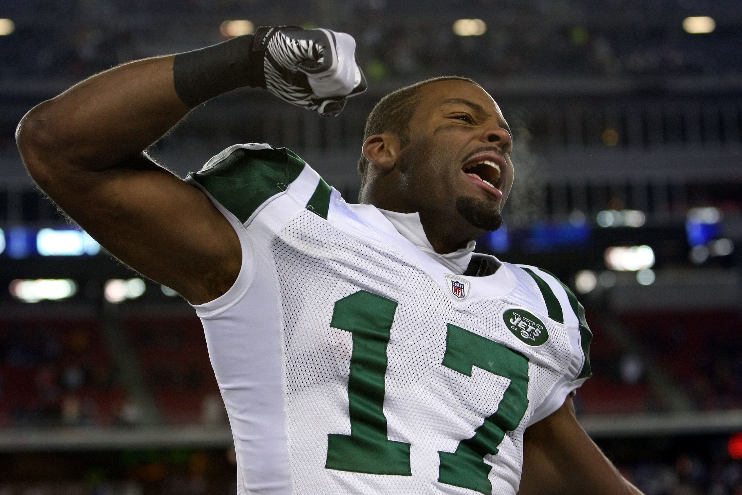 FOXBORO, MA - JANUARY 16: Braylon Edwards #17 of the New York Jets celebrates on his way to defeating the Patriots 28 to 21 in their 2011 AFC divisional playoff game at Gillette Stadium on January 16, 2011 in Foxboro, Massachusetts. (Photo by Michael He FOXBORO, MA - JANUARY 16: Braylon Edwards #17 of the New York Jets celebrates on his way to defeating the Patriots 28 to 21 in their 2011 AFC divisional playoff game at Gillette Stadium on January 16, 2011 in Foxboro, Massachusetts. (Photo by Michael He