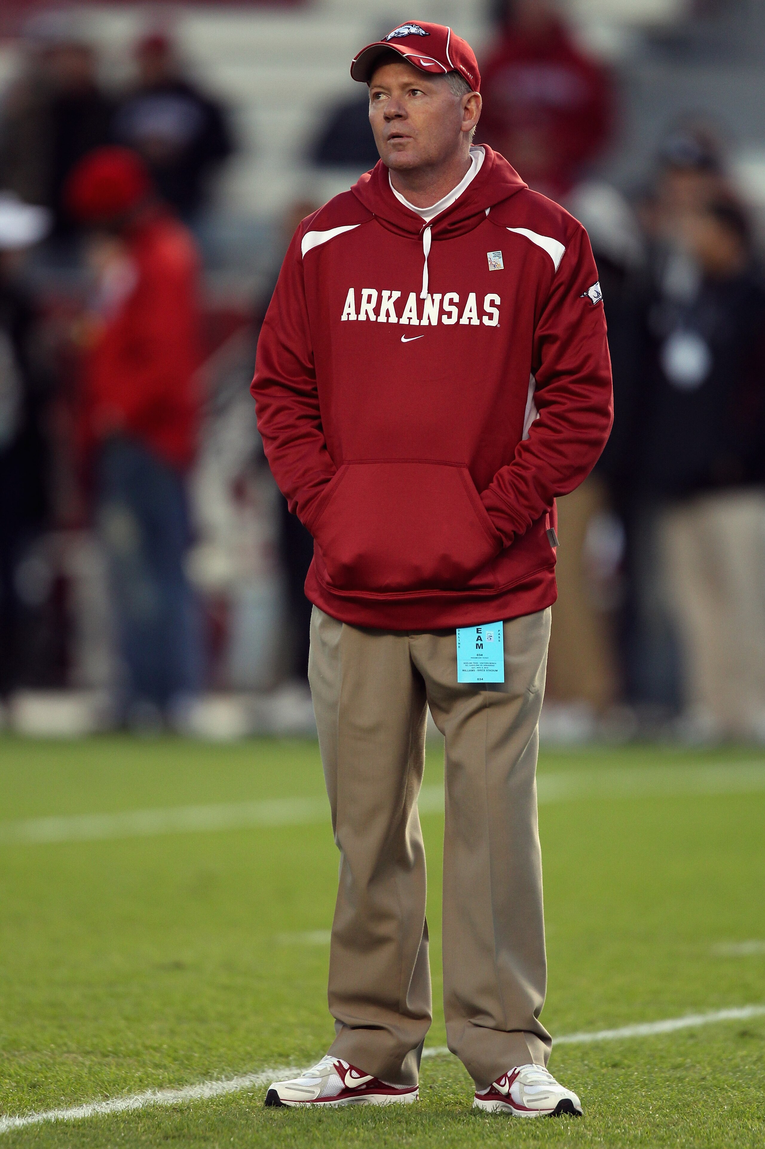 COLUMBIA, SC - NOVEMBER 06:  Head coach Bobby Petrino of the Arkansas Razorbacks watches his team during warm ups before the start of their game against the South Carolina Gamecocks at Williams-Brice Stadium on November 6, 2010 in Columbia, South Carolina