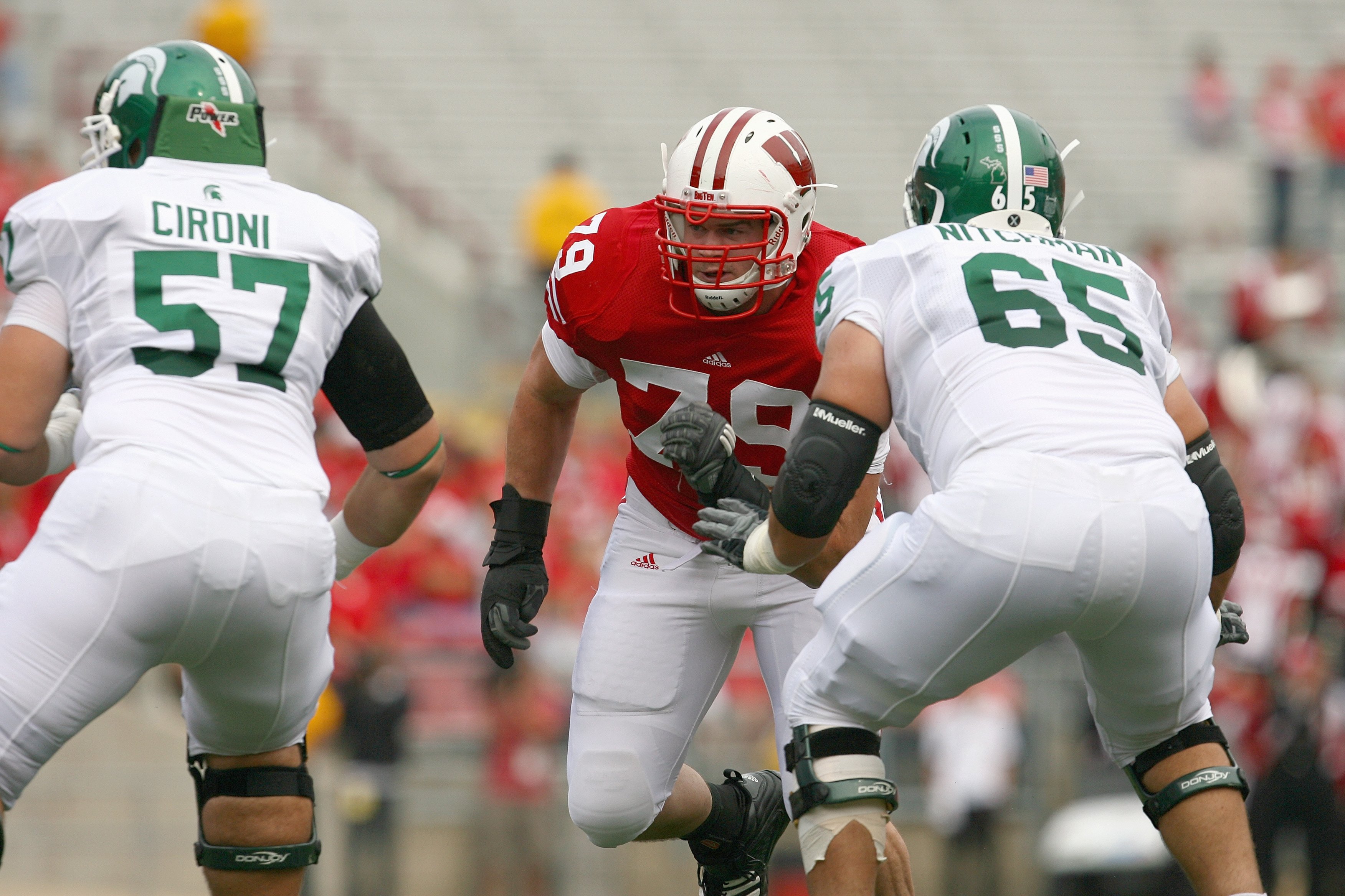 MADISON, WI - SEPTEMBER 26: Jeff Stehle #79 of the Wisconsin Badgers moves off the line against the Michigan State Spartans on September 26, 2009 at Camp Randall Stadium in Madison, Wisconsin. (Photo by Jonathan Daniel/Getty Images)