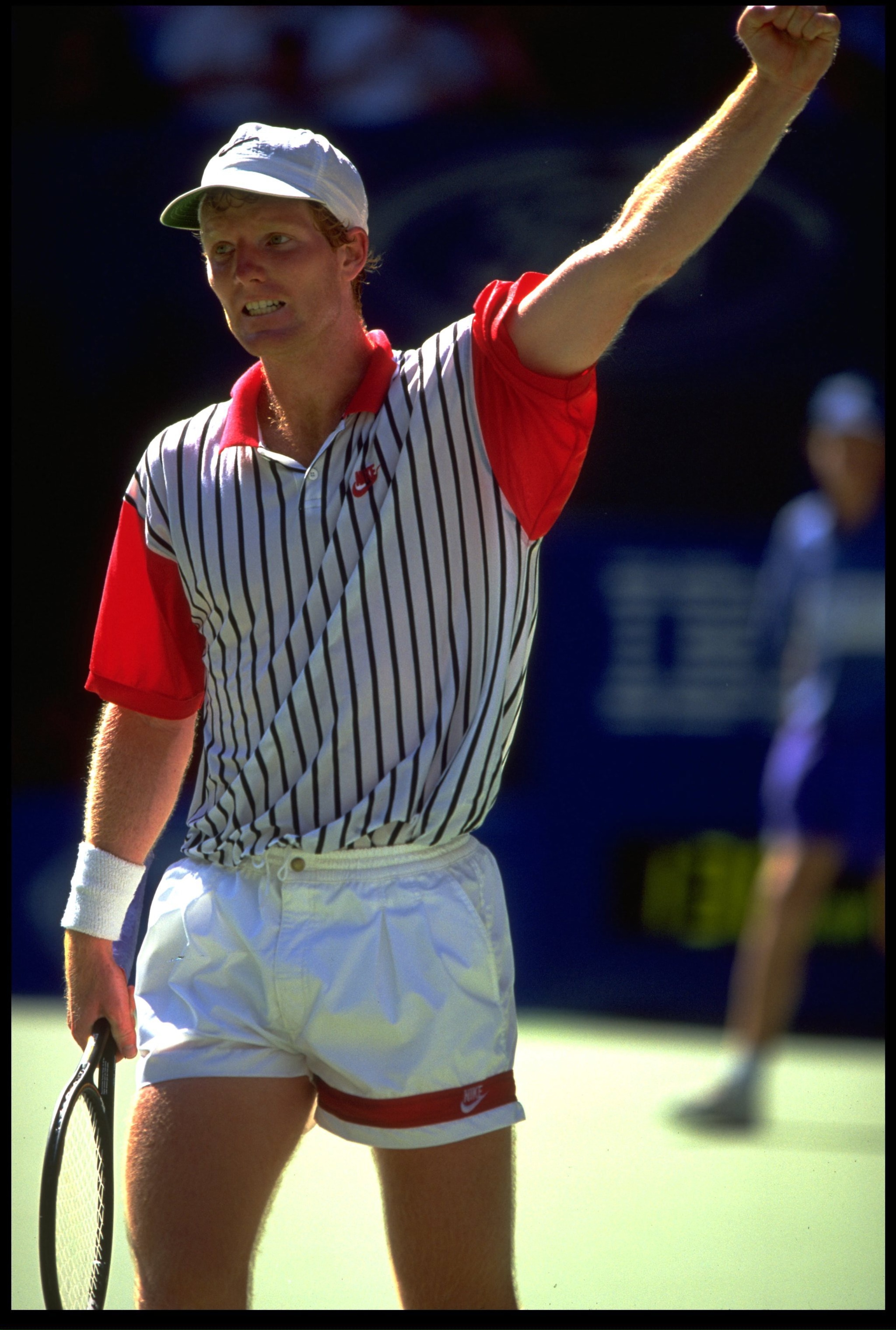 JAN 1993: JIM COURIER OF THE UNITED STATES PSYCHES HIMSELF UP DURING A MATCH AT THE 1993 AUSTRALIAN OPEN IN MELBOURNE. JAN 1993: JIM COURIER OF THE UNITED STATES PSYCHES HIMSELF UP DURING A MATCH AT THE 1993 AUSTRALIAN OPEN IN MELBOURNE.