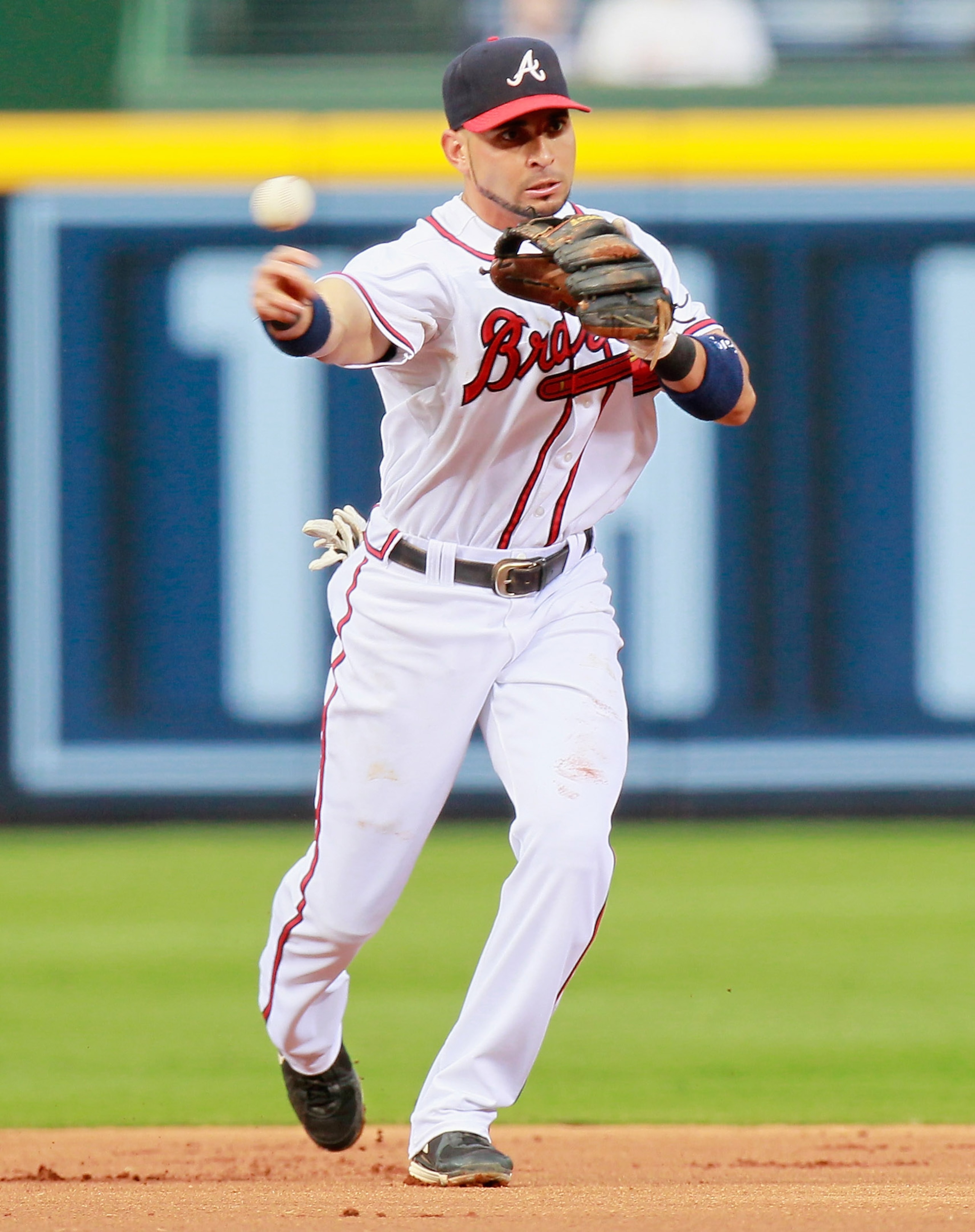ATLANTA - SEPTEMBER 09:  Omar Infante #4 of the Atlanta Braves against the St. Louis Cardinals at Turner Field on September 9, 2010 in Atlanta, Georgia.  (Photo by Kevin C. Cox/Getty Images)