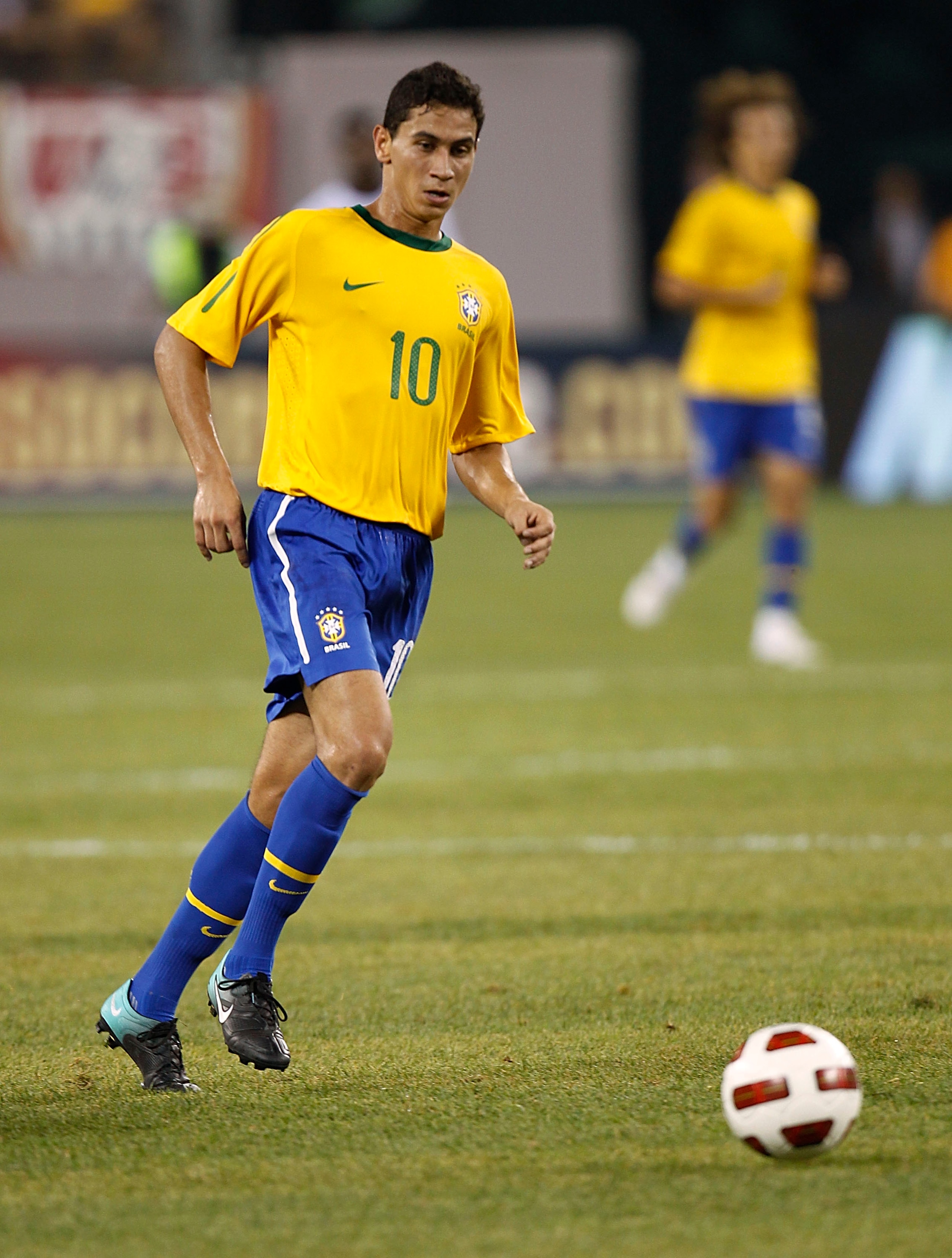 EAST RUTHERFORD, NJ - AUGUST 10: Paulo Henrique Ganso #10 of Brazil runs upfield in the first half of a friendly match against the U.S. at the New Meadowlands on August 10, 2010 in East Rutherford, New Jersey. (Photo by Jeff Zelevansky/Getty Images) EAST RUTHERFORD, NJ - AUGUST 10: Paulo Henrique Ganso #10 of Brazil runs upfield in the first half of a friendly match against the U.S. at the New Meadowlands on August 10, 2010 in East Rutherford, New Jersey. (Photo by Jeff Zelevansky/Getty Images)