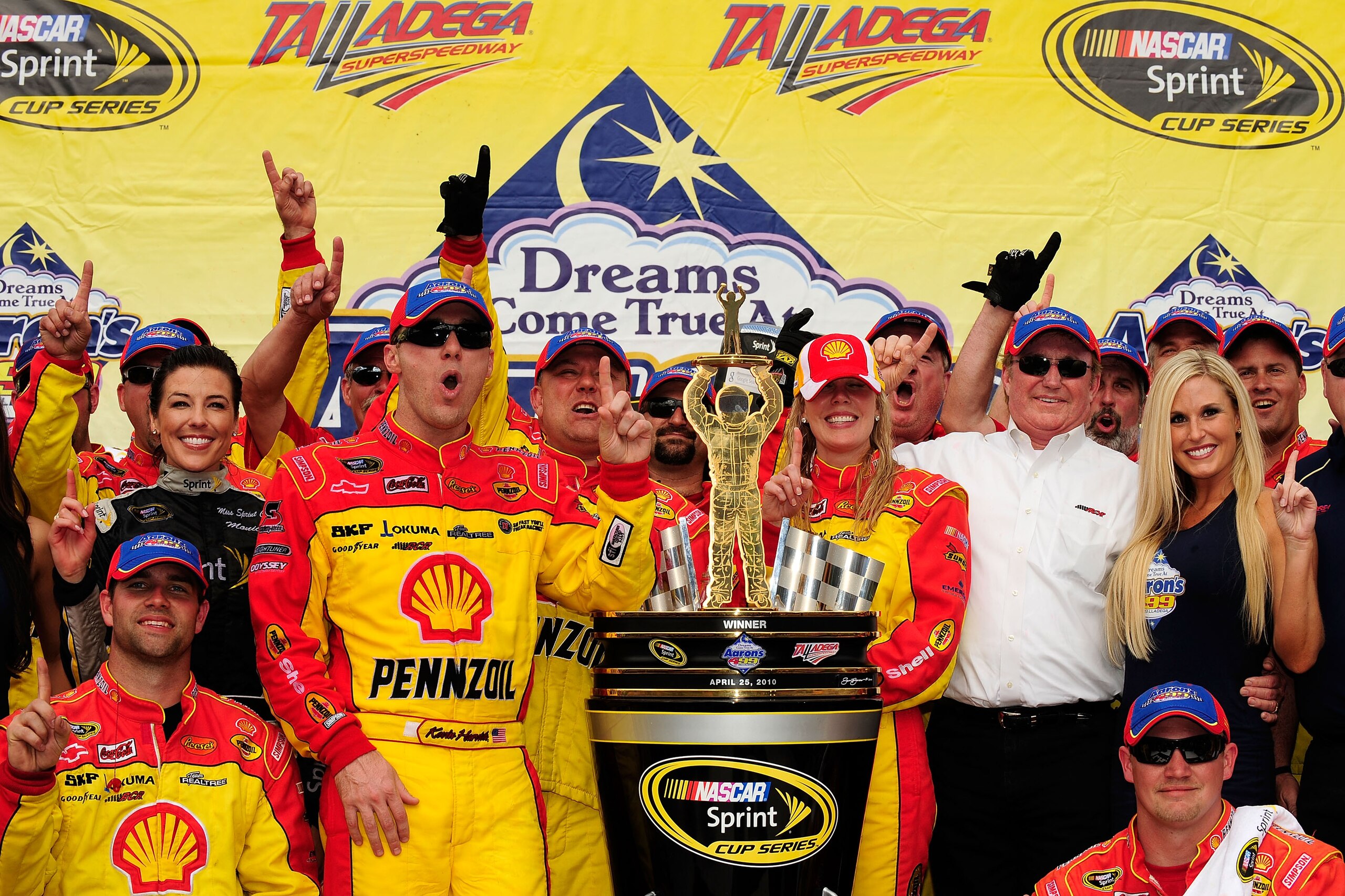 TALLADEGA, AL - APRIL 25:  Kevin Harvick, driver of the #29 Shell/Pennzoil Chevrolet, poses in Victory Lane after winning the NASCAR Sprint Cup Series Aaron's 499 at Talladega Superspeedway on April 25, 2010 in Talladega, Alabama.  (Photo by Rusty Jarrett